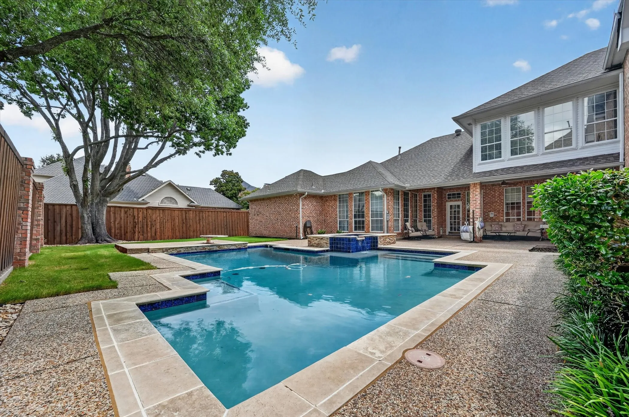 Single Family Residence For Sale in Collin County , 4827 Sandestin Drive, Dallas, Texas 75287, 5 Bedroom, 5 Bathroom, 3 Garage spaces, 4,265 Sqft, built in 1989, mls#21325347, Real Estate Agent in Dallas, Homes For Sale in Collin county, Homes For Sale in Dallas, Realtor in Dallas Texas, Real Estate Brokerage Independent Realty Texas, Luminita Cordes Realtor