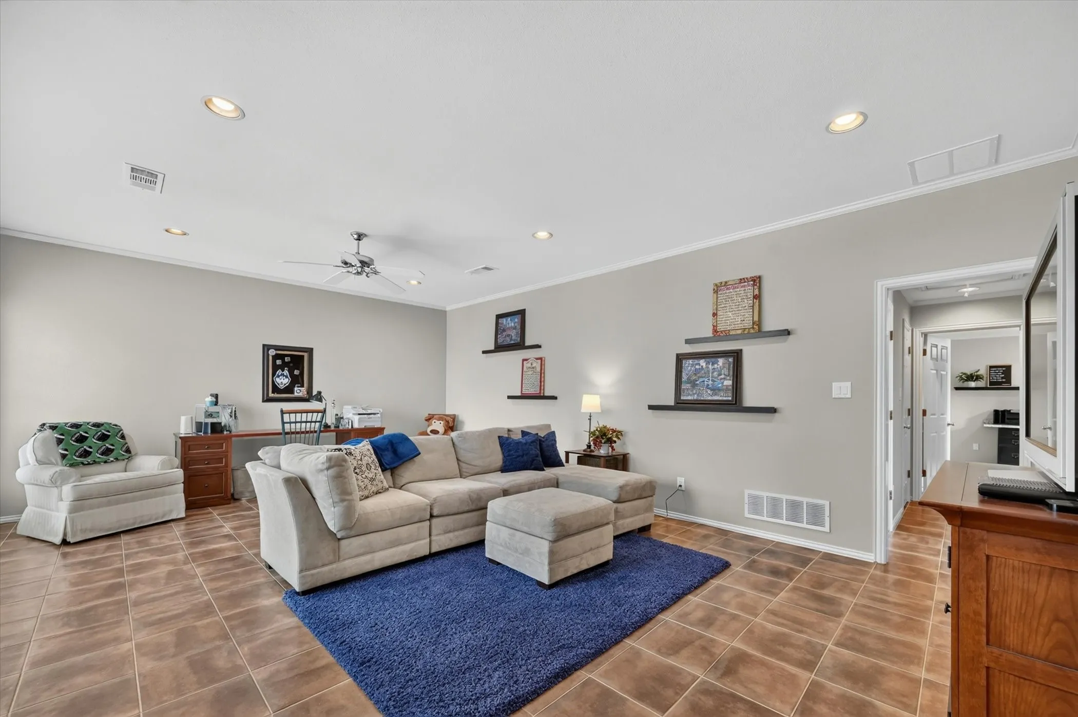 Single Family Residence For Sale in Collin County , 4827 Sandestin Drive, Dallas, Texas 75287, 5 Bedroom, 5 Bathroom, 3 Garage spaces, 4,265 Sqft, built in 1989, mls#21325347, Real Estate Agent in Dallas, Homes For Sale in Collin county, Homes For Sale in Dallas, Realtor in Dallas Texas, Real Estate Brokerage Independent Realty Texas, Luminita Cordes Realtor
