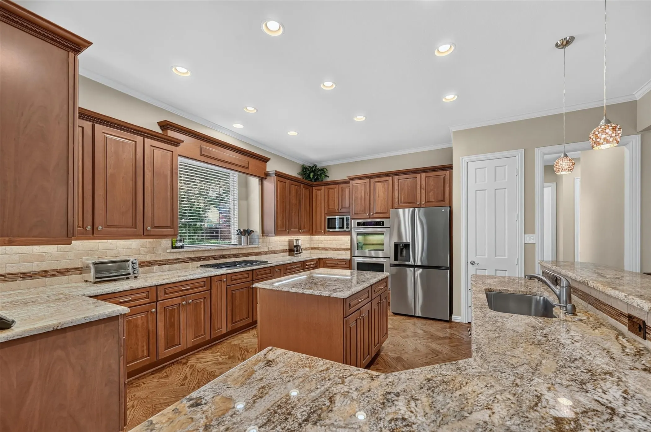 Single Family Residence For Sale in Collin County , 4827 Sandestin Drive, Dallas, Texas 75287, 5 Bedroom, 5 Bathroom, 3 Garage spaces, 4,265 Sqft, built in 1989, mls#21325347, Real Estate Agent in Dallas, Homes For Sale in Collin county, Homes For Sale in Dallas, Realtor in Dallas Texas, Real Estate Brokerage Independent Realty Texas, Luminita Cordes Realtor
