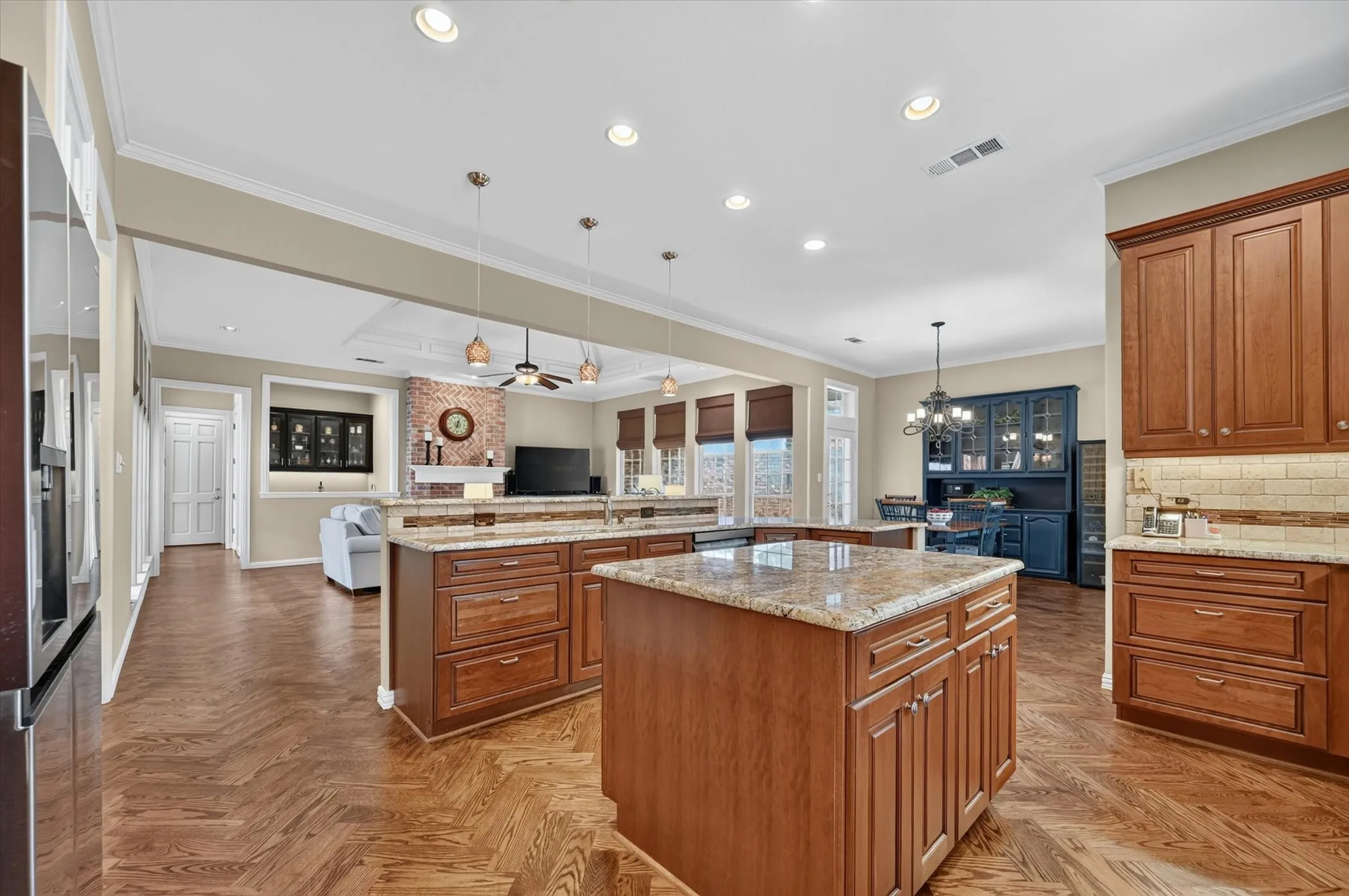 Single Family Residence For Sale in Collin County , 4827 Sandestin Drive, Dallas, Texas 75287, 5 Bedroom, 5 Bathroom, 3 Garage spaces, 4,265 Sqft, built in 1989, mls#21325347, Real Estate Agent in Dallas, Homes For Sale in Collin county, Homes For Sale in Dallas, Realtor in Dallas Texas, Real Estate Brokerage Independent Realty Texas, Luminita Cordes Realtor