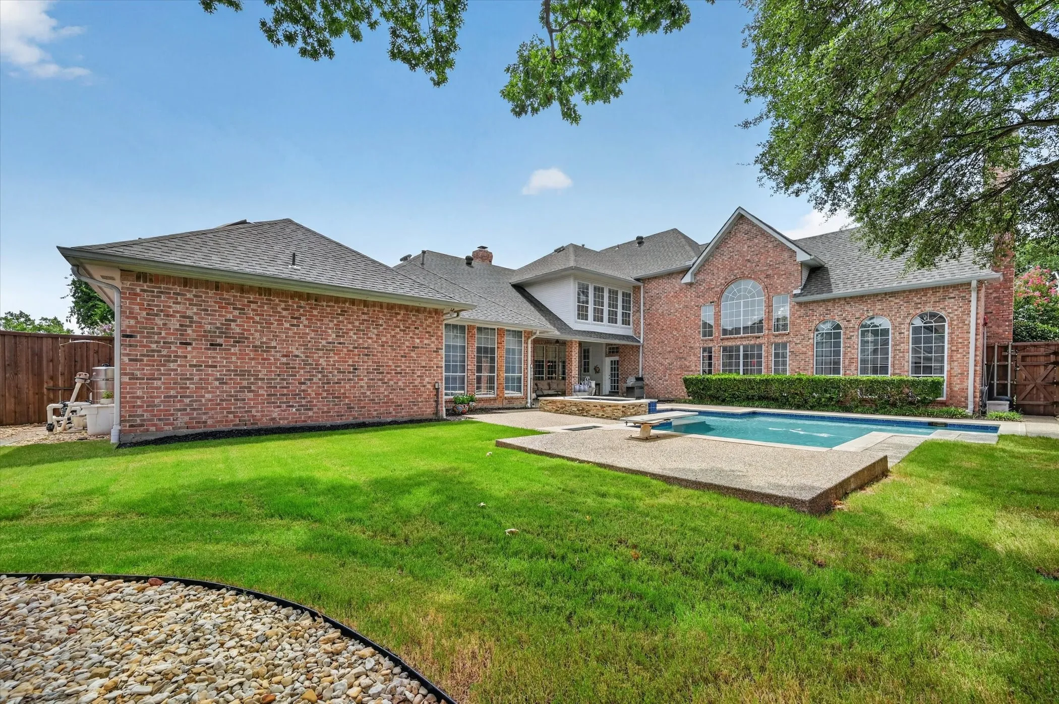 Single Family Residence For Sale in Collin County , 4827 Sandestin Drive, Dallas, Texas 75287, 5 Bedroom, 5 Bathroom, 3 Garage spaces, 4,265 Sqft, built in 1989, mls#21325347, Real Estate Agent in Dallas, Homes For Sale in Collin county, Homes For Sale in Dallas, Realtor in Dallas Texas, Real Estate Brokerage Independent Realty Texas, Luminita Cordes Realtor