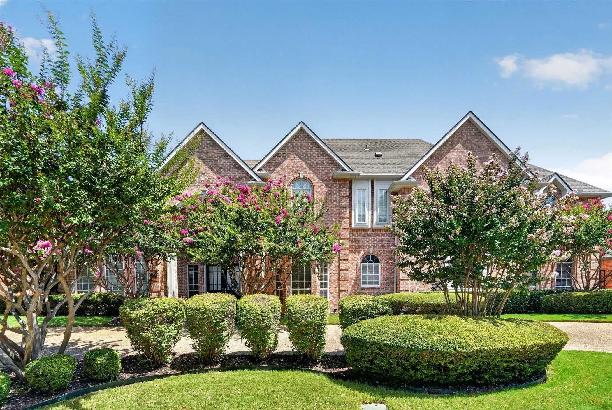 Single Family Residence For Sale in Collin County , 4827 Sandestin Drive, Dallas, Texas 75287, 5 Bedroom, 5 Bathroom, 3 Garage spaces, 4,265 Sqft, built in 1989, mls#21325347, Real Estate Agent in Dallas, Homes For Sale in Collin county, Homes For Sale in Dallas, Realtor in Dallas Texas, Real Estate Brokerage Independent Realty Texas, Luminita Cordes Realtor