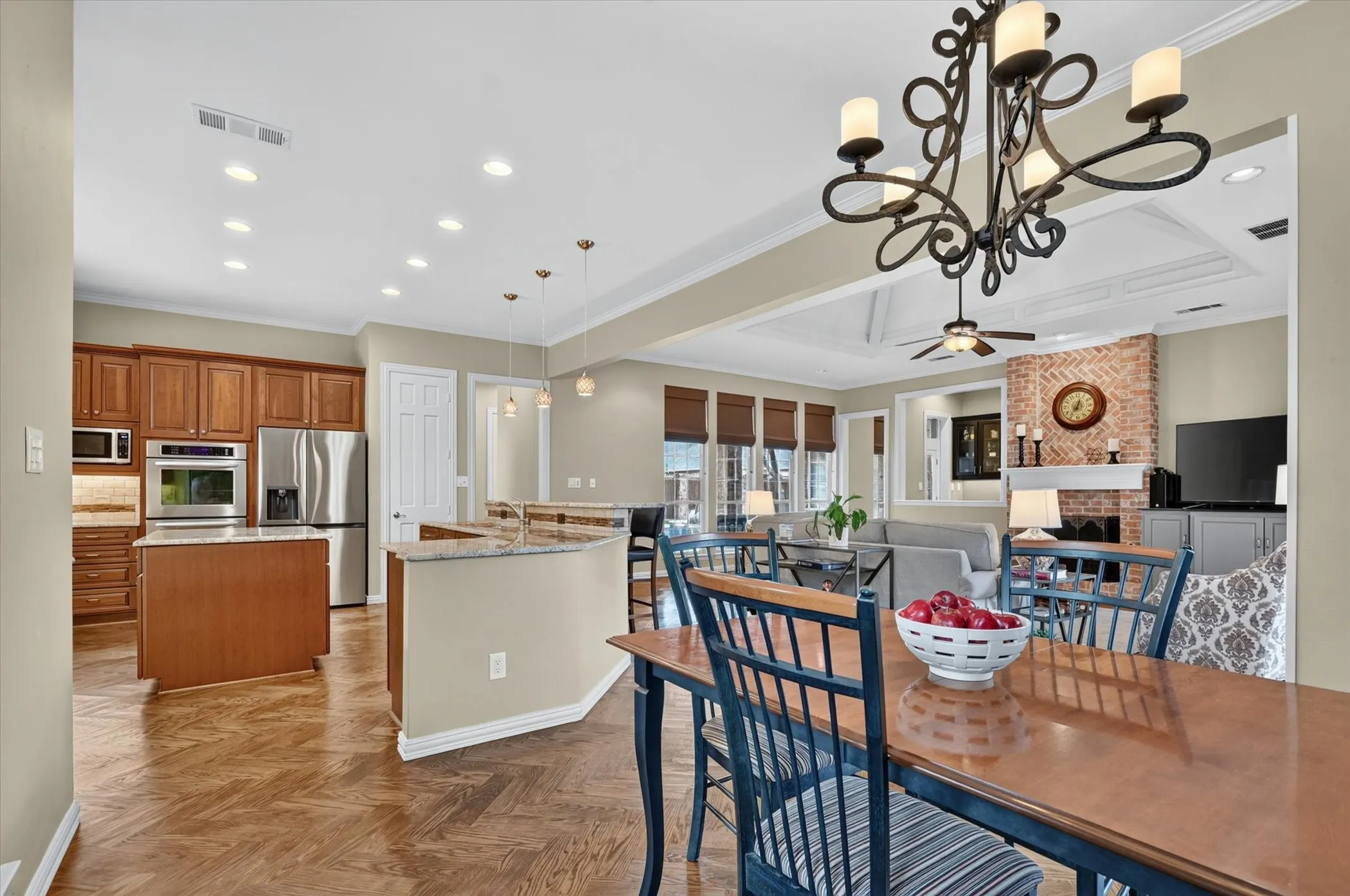 Single Family Residence For Sale in Collin County , 4827 Sandestin Drive, Dallas, Texas 75287, 5 Bedroom, 5 Bathroom, 3 Garage spaces, 4,265 Sqft, built in 1989, mls#21325347, Real Estate Agent in Dallas, Homes For Sale in Collin county, Homes For Sale in Dallas, Realtor in Dallas Texas, Real Estate Brokerage Independent Realty Texas, Luminita Cordes Realtor