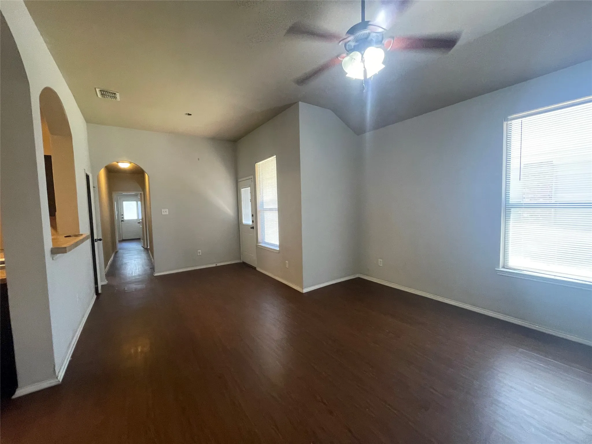Duplex For Rent in Tarrant County , 1432 Ravenwood Drive, Mansfield, Texas 76063, 3 Bedroom, 2 Bathroom, 2 Garage spaces, 1,202 Sqft, built in 2010, mls#21317408, Real Estate Agent in Mansfield, Homes For Rent in Tarrant county, Homes For Rent in Mansfield, Realtor in Mansfield Texas, Real Estate Brokerage Independent Realty Texas, Luminita Cordes Realtor