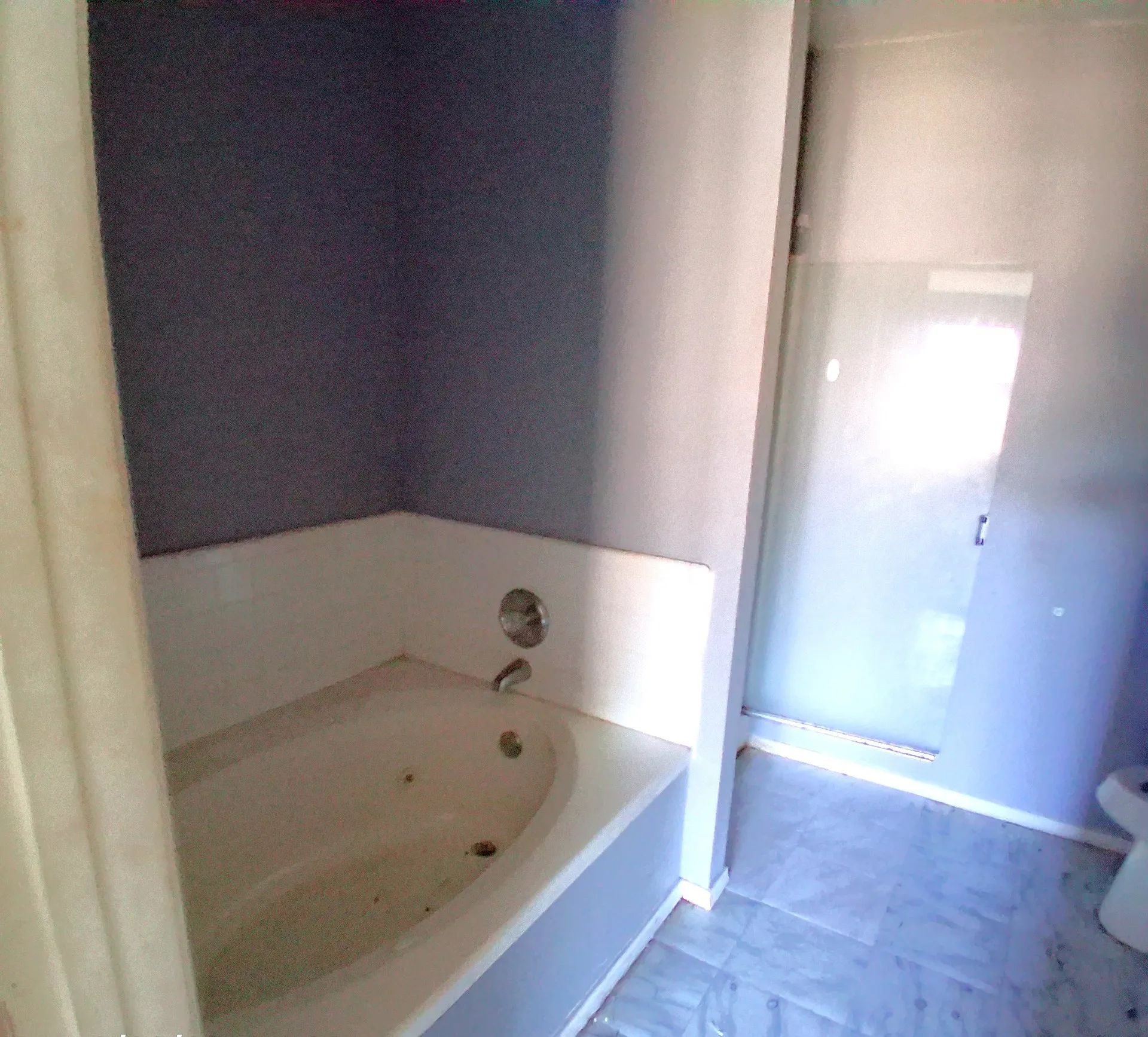 Single Family Residence For Sale in Kaufman County , 1200 Hampton Drive, Forney, Texas 75126, 4 Bedroom, 2 Bathroom, 2 Garage spaces, 2,484 Sqft, built in 2002, mls#21323626, Real Estate Agent in Forney, Homes For Sale in Kaufman county, Homes For Sale in Forney, Realtor in Forney Texas, Real Estate Brokerage Independent Realty Texas, Luminita Cordes Realtor