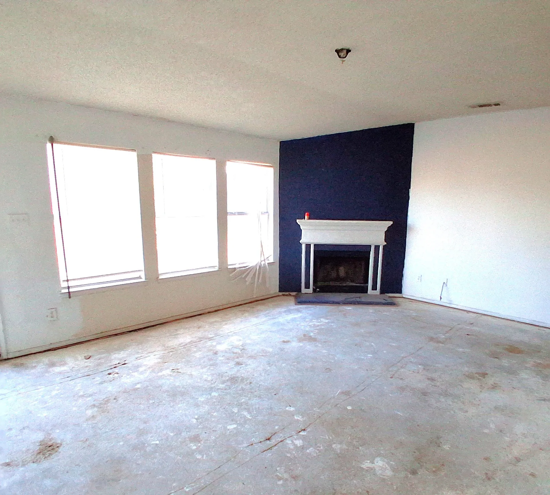 Single Family Residence For Sale in Kaufman County , 1200 Hampton Drive, Forney, Texas 75126, 4 Bedroom, 2 Bathroom, 2 Garage spaces, 2,484 Sqft, built in 2002, mls#21323626, Real Estate Agent in Forney, Homes For Sale in Kaufman county, Homes For Sale in Forney, Realtor in Forney Texas, Real Estate Brokerage Independent Realty Texas, Luminita Cordes Realtor