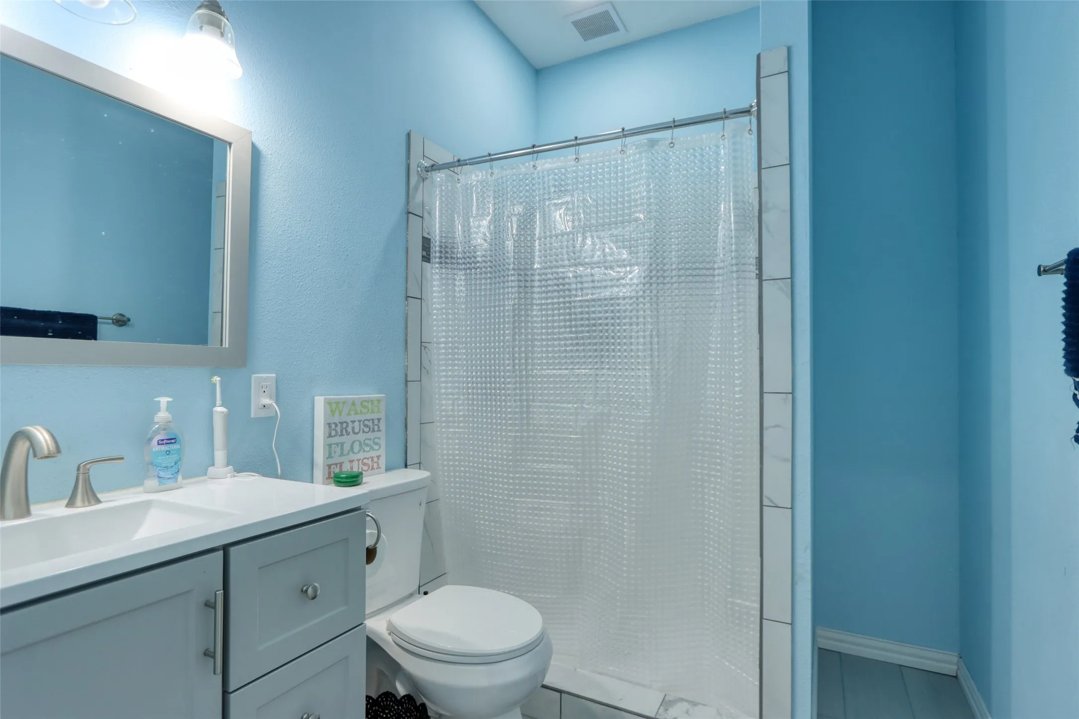 Single Family Residence For Sale in Navarro County , 7196 Fm 1129, Chatfield, Texas 75105, 3 Bedroom, 3 Bathroom, 1 Garage spaces, 2,168 Sqft, built in 2023, mls#21325210, Real Estate Agent in Chatfield, Homes For Sale in Navarro county, Homes For Sale in Chatfield, Realtor in Chatfield Texas, Real Estate Brokerage Independent Realty Texas, Luminita Cordes Realtor