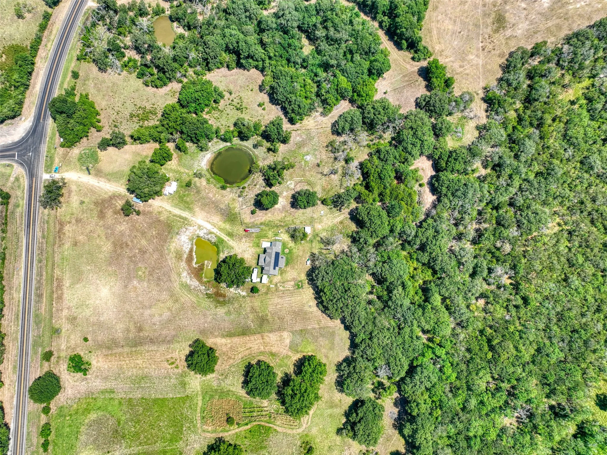Single Family Residence For Sale in Navarro County , 7196 Fm 1129, Chatfield, Texas 75105, 3 Bedroom, 3 Bathroom, 1 Garage spaces, 2,168 Sqft, built in 2023, mls#21325210, Real Estate Agent in Chatfield, Homes For Sale in Navarro county, Homes For Sale in Chatfield, Realtor in Chatfield Texas, Real Estate Brokerage Independent Realty Texas, Luminita Cordes Realtor