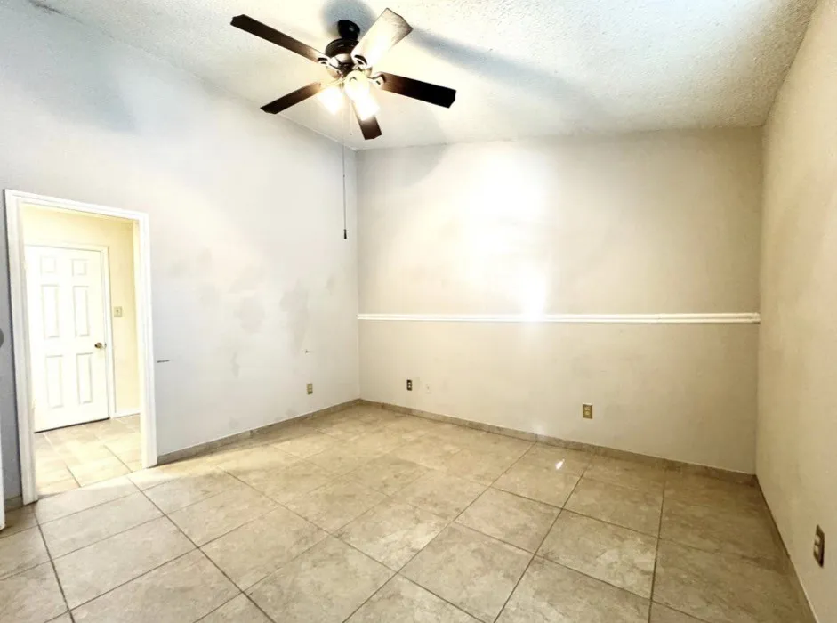 Condominium For Sale in Dallas County , 3635 Garden Brook, Farmers Branch, Texas 75234, 1 Bedroom, 2 Bathroom, Garage spaces, 919 Sqft, built in 1986, mls#21325418, Real Estate Agent in Farmers Branch, Homes For Sale in Dallas county, Homes For Sale in Farmers Branch, Realtor in Farmers Branch Texas, Real Estate Brokerage Independent Realty Texas, Luminita Cordes Realtor