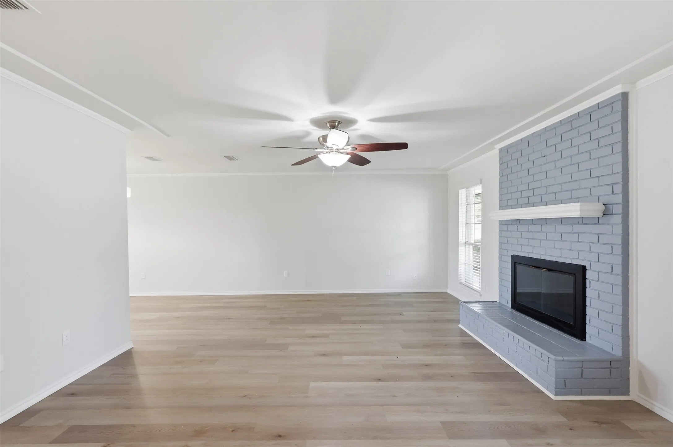 Single Family Residence For Sale in Dallas County , 250 Creekside Lane, Coppell, Texas 75019, 3 Bedroom, 2 Bathroom, 2 Garage spaces, 1,610 Sqft, built in 1984, mls#21325293, Real Estate Agent in Coppell, Homes For Sale in Dallas county, Homes For Sale in Coppell, Realtor in Coppell Texas, Real Estate Brokerage Independent Realty Texas, Luminita Cordes Realtor