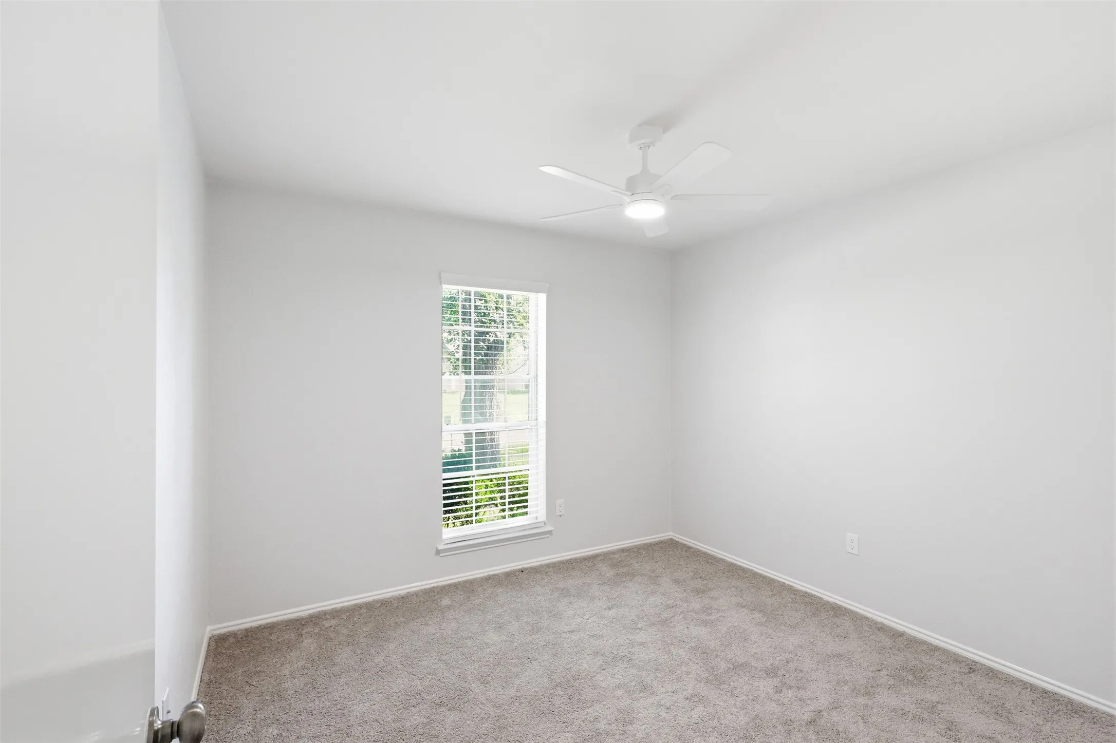 Single Family Residence For Sale in Dallas County , 250 Creekside Lane, Coppell, Texas 75019, 3 Bedroom, 2 Bathroom, 2 Garage spaces, 1,610 Sqft, built in 1984, mls#21325293, Real Estate Agent in Coppell, Homes For Sale in Dallas county, Homes For Sale in Coppell, Realtor in Coppell Texas, Real Estate Brokerage Independent Realty Texas, Luminita Cordes Realtor