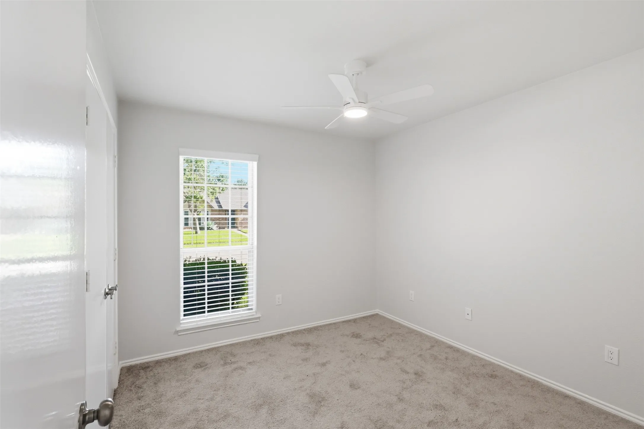 Single Family Residence For Sale in Dallas County , 250 Creekside Lane, Coppell, Texas 75019, 3 Bedroom, 2 Bathroom, 2 Garage spaces, 1,610 Sqft, built in 1984, mls#21325293, Real Estate Agent in Coppell, Homes For Sale in Dallas county, Homes For Sale in Coppell, Realtor in Coppell Texas, Real Estate Brokerage Independent Realty Texas, Luminita Cordes Realtor