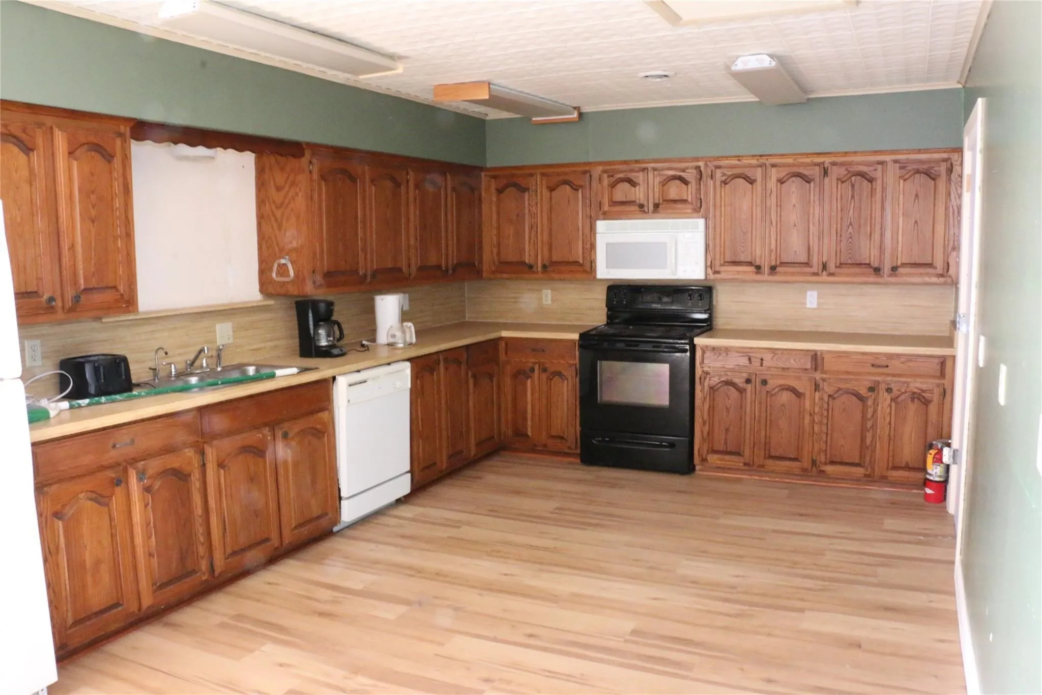 Business For Rent in Dallas County , 8210 Schrade Road, Rowlett, Texas 75088, 0, 0, Garage spaces, 0 Sqft, built in 1975, Price $4,495, mls#21325435, Real Estate Agent in Rowlett, Homes For Rent in Dallas county, Homes For Rent in Rowlett, Realtor in Rowlett Texas, Real Estate Brokerage Independent Realty Texas, Luminita Cordes Realtor