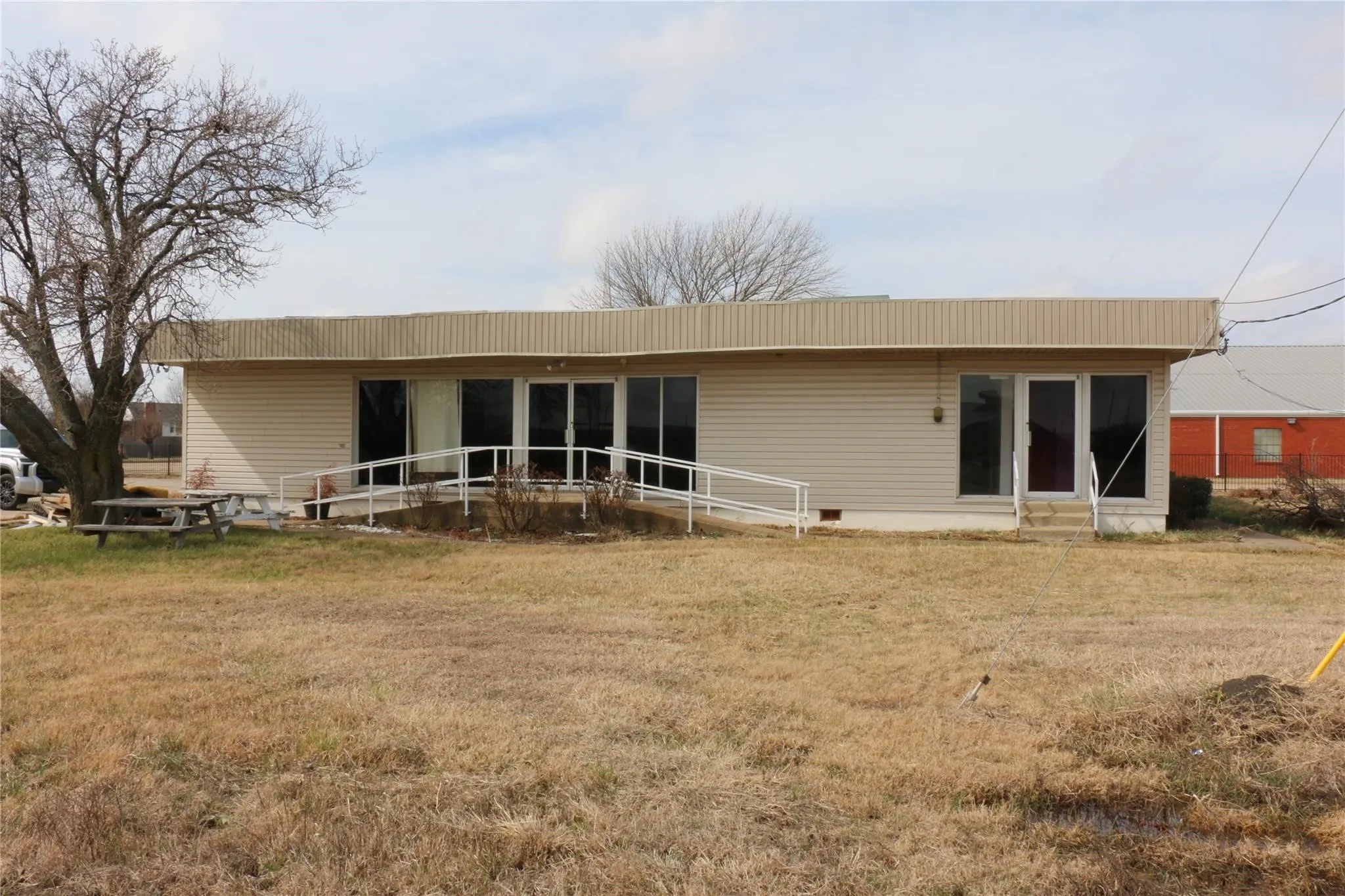 Business For Rent in Dallas County , 8210 Schrade Road, Rowlett, Texas 75088, 0, 0, Garage spaces, 0 Sqft, built in 1975, Price $4,495, mls#21325435, Real Estate Agent in Rowlett, Homes For Rent in Dallas county, Homes For Rent in Rowlett, Realtor in Rowlett Texas, Real Estate Brokerage Independent Realty Texas, Luminita Cordes Realtor