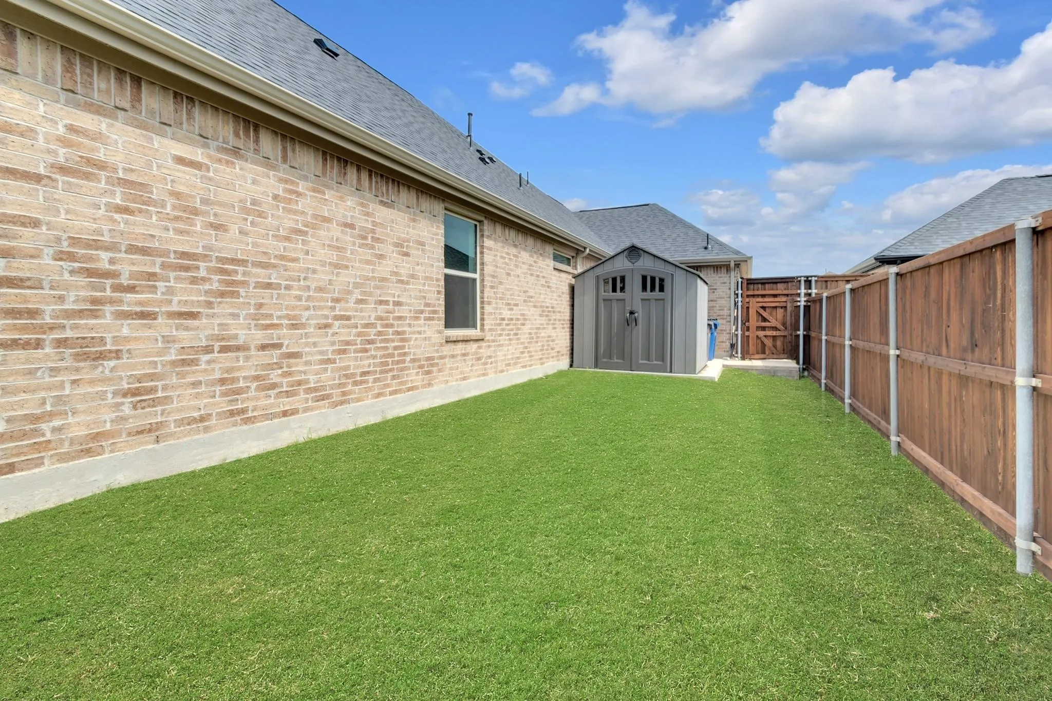 Single Family Residence For Sale in Collin County , 2818 Chestnut Lane, Melissa, Texas 75454, 5 Bedroom, 3 Bathroom, 3 Garage spaces, 2,177 Sqft, built in 2019, mls#21325374, Real Estate Agent in Melissa, Homes For Sale in Collin county, Homes For Sale in Melissa, Realtor in Melissa Texas, Real Estate Brokerage Independent Realty Texas, Luminita Cordes Realtor