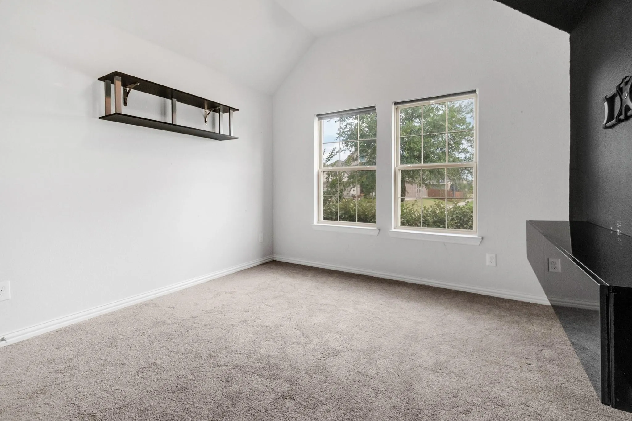Single Family Residence For Sale in Collin County , 2818 Chestnut Lane, Melissa, Texas 75454, 5 Bedroom, 3 Bathroom, 3 Garage spaces, 2,177 Sqft, built in 2019, mls#21325374, Real Estate Agent in Melissa, Homes For Sale in Collin county, Homes For Sale in Melissa, Realtor in Melissa Texas, Real Estate Brokerage Independent Realty Texas, Luminita Cordes Realtor