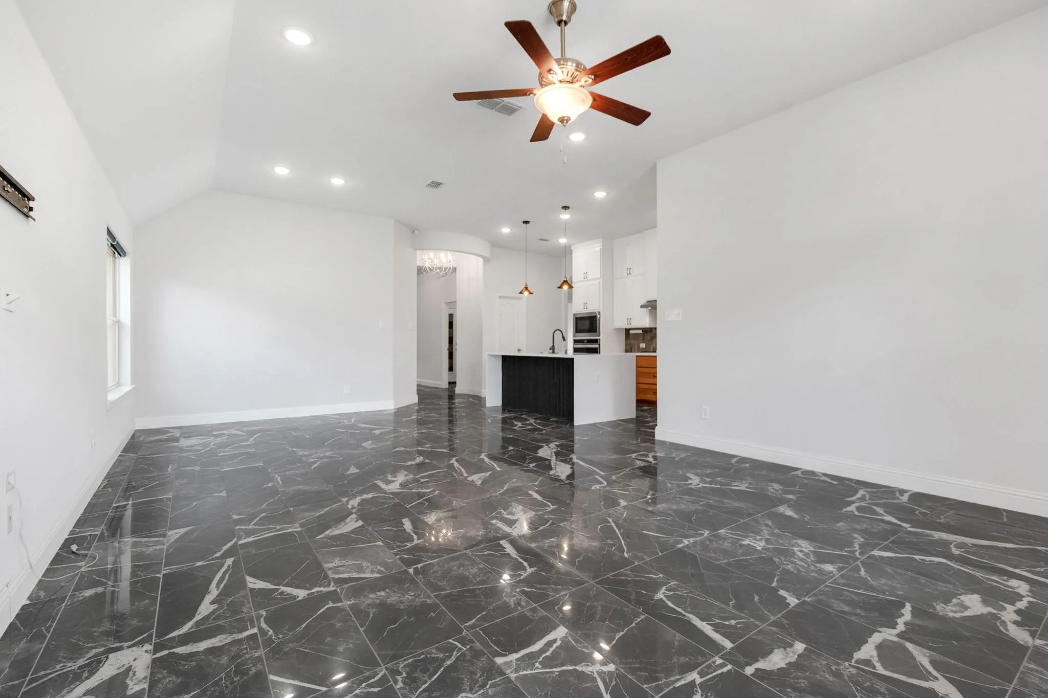 Single Family Residence For Sale in Collin County , 2818 Chestnut Lane, Melissa, Texas 75454, 5 Bedroom, 3 Bathroom, 3 Garage spaces, 2,177 Sqft, built in 2019, mls#21325374, Real Estate Agent in Melissa, Homes For Sale in Collin county, Homes For Sale in Melissa, Realtor in Melissa Texas, Real Estate Brokerage Independent Realty Texas, Luminita Cordes Realtor