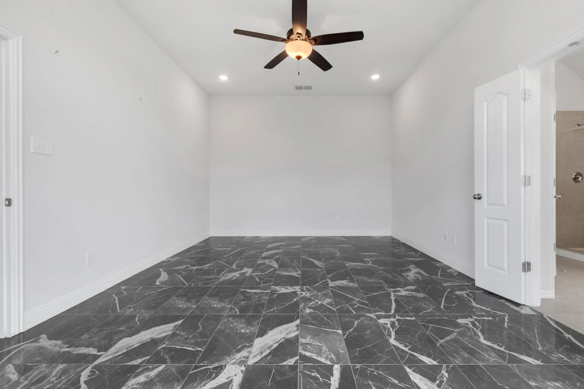 Single Family Residence For Sale in Collin County , 2818 Chestnut Lane, Melissa, Texas 75454, 5 Bedroom, 3 Bathroom, 3 Garage spaces, 2,177 Sqft, built in 2019, mls#21325374, Real Estate Agent in Melissa, Homes For Sale in Collin county, Homes For Sale in Melissa, Realtor in Melissa Texas, Real Estate Brokerage Independent Realty Texas, Luminita Cordes Realtor