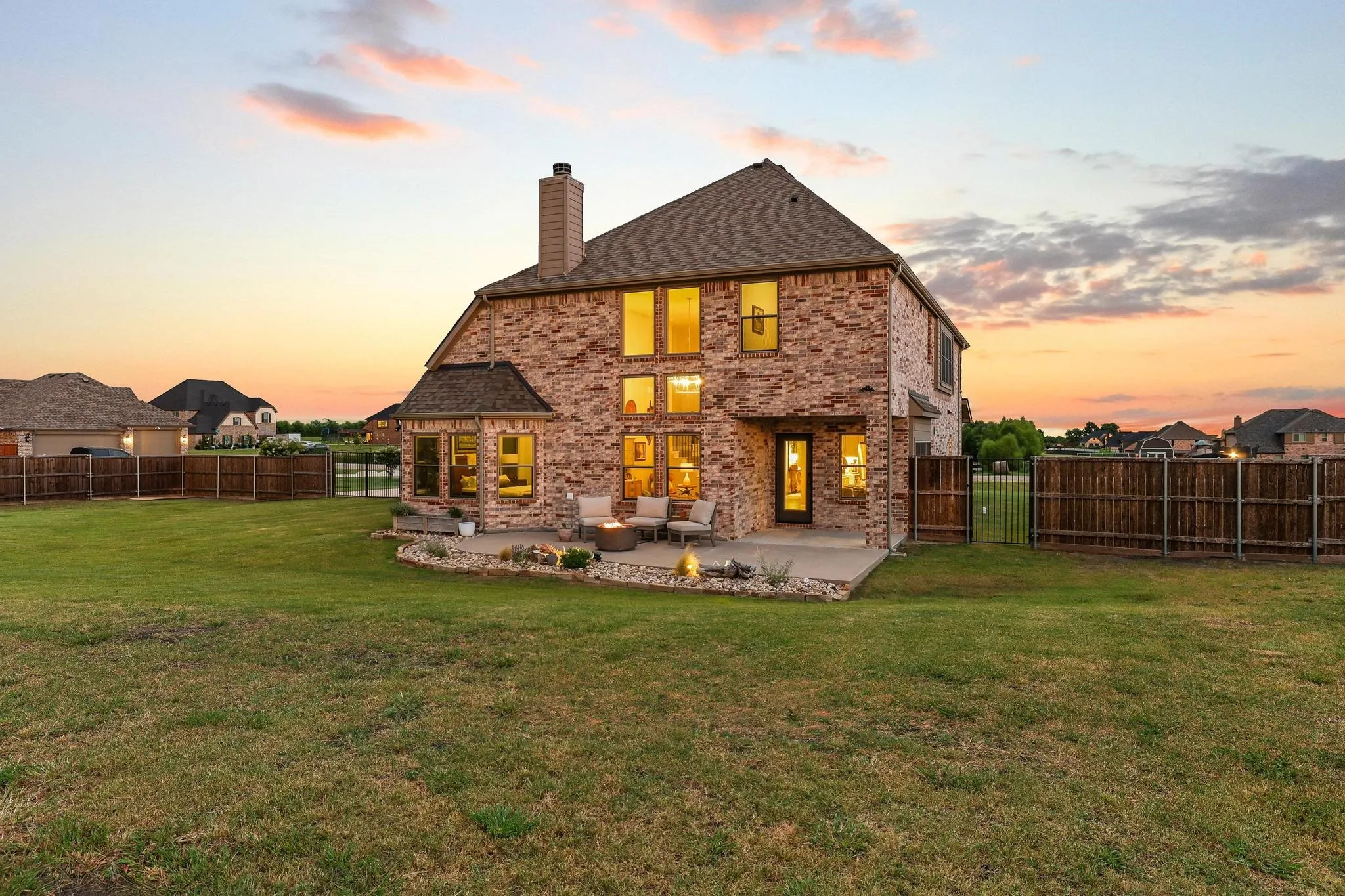 Single Family Residence For Sale in Grayson County , 1314 Birch Street, Howe, Texas 75459, 4 Bedroom, 4 Bathroom, 6 Garage spaces, 2,716 Sqft, built in 2022, mls#21324870, Real Estate Agent in Howe, Homes For Sale in Grayson county, Homes For Sale in Howe, Realtor in Howe Texas, Real Estate Brokerage Independent Realty Texas, Luminita Cordes Realtor