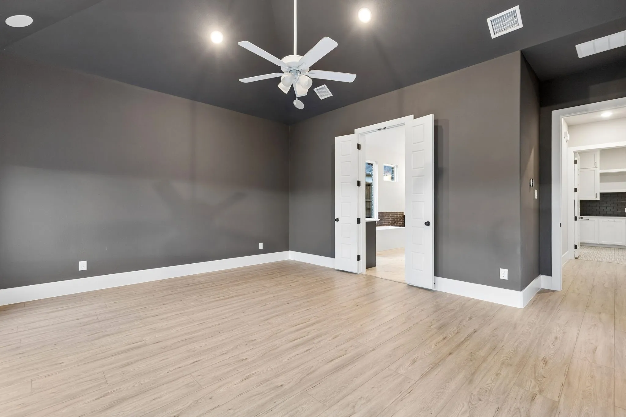 Single Family Residence For Rent in Denton County , 4630 Summerville Lane, Prosper, Texas 75078, 4 Bedroom, 6 Bathroom, 3 Garage spaces, 3,854 Sqft, built in 2022, mls#21325446, Real Estate Agent in Prosper, Homes For Rent in Denton county, Homes For Rent in Prosper, Realtor in Prosper Texas, Real Estate Brokerage Independent Realty Texas, Luminita Cordes Realtor