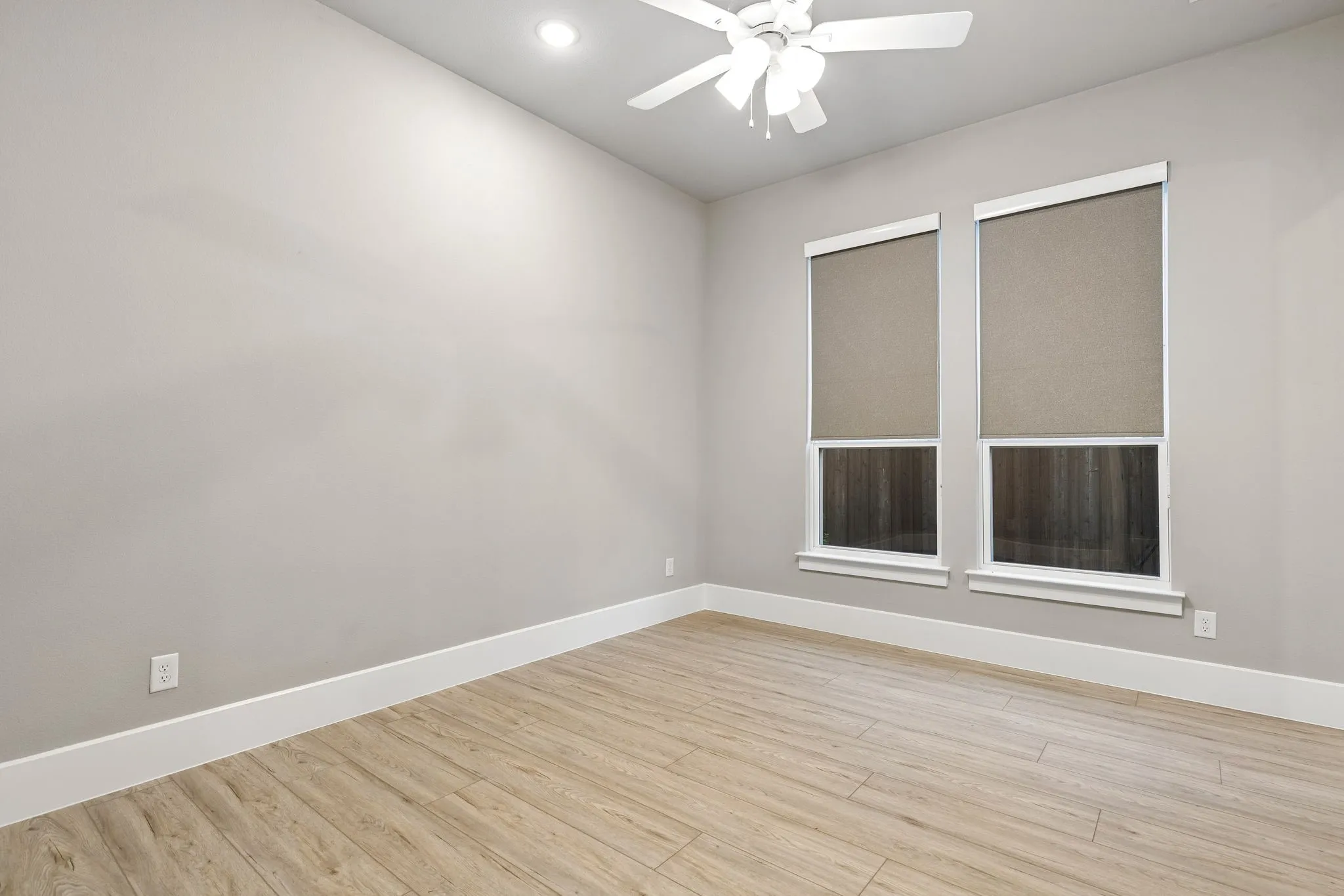 Single Family Residence For Rent in Denton County , 4630 Summerville Lane, Prosper, Texas 75078, 4 Bedroom, 6 Bathroom, 3 Garage spaces, 3,854 Sqft, built in 2022, mls#21325446, Real Estate Agent in Prosper, Homes For Rent in Denton county, Homes For Rent in Prosper, Realtor in Prosper Texas, Real Estate Brokerage Independent Realty Texas, Luminita Cordes Realtor