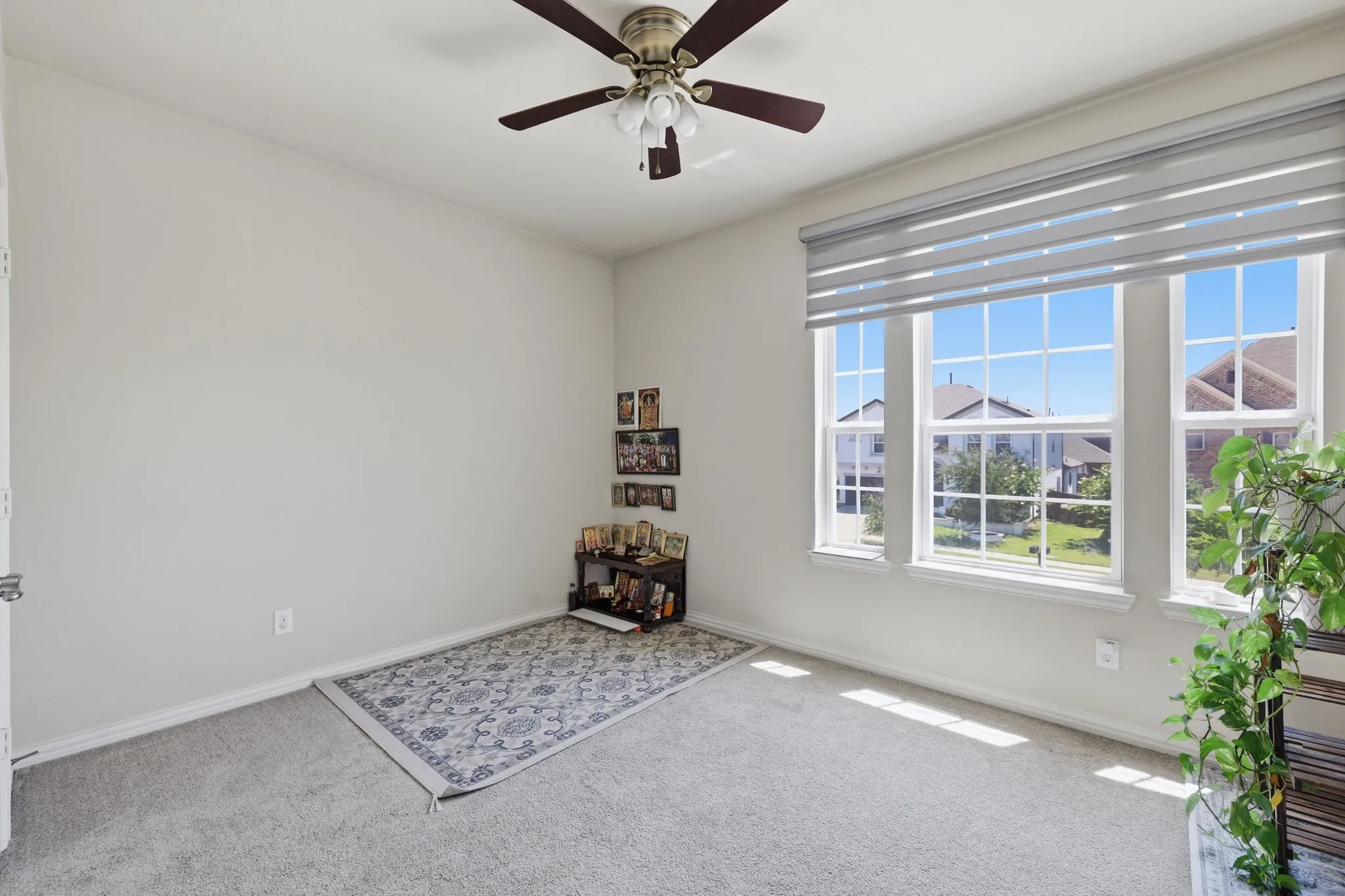 Single Family Residence For Sale in Collin County , 9445 Plaudit Drive, Frisco, Texas 75035, 4 Bedroom, 3 Bathroom, 2 Garage spaces, 2,792 Sqft, built in 2019, mls#21315356, Real Estate Agent in Frisco, Homes For Sale in Collin county, Homes For Sale in Frisco, Realtor in Frisco Texas, Real Estate Brokerage Independent Realty Texas, Luminita Cordes Realtor