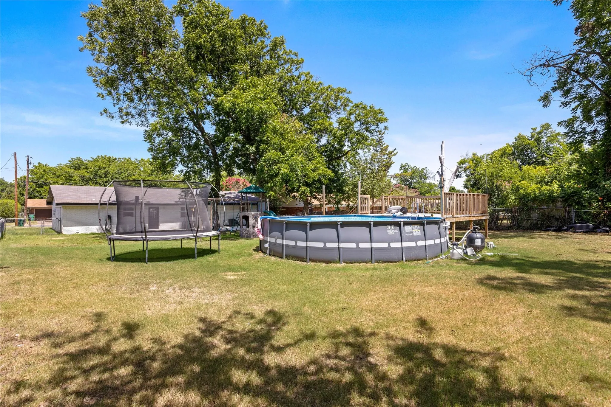 Single Family Residence For Sale in Erath County , 270 Barker Street, Stephenville, Texas 76401, 4 Bedroom, 2 Bathroom, Garage spaces, 1,755 Sqft, built in 1965, mls#21324931, Real Estate Agent in Stephenville, Homes For Sale in Erath county, Homes For Sale in Stephenville, Realtor in Stephenville Texas, Real Estate Brokerage Independent Realty Texas, Luminita Cordes Realtor