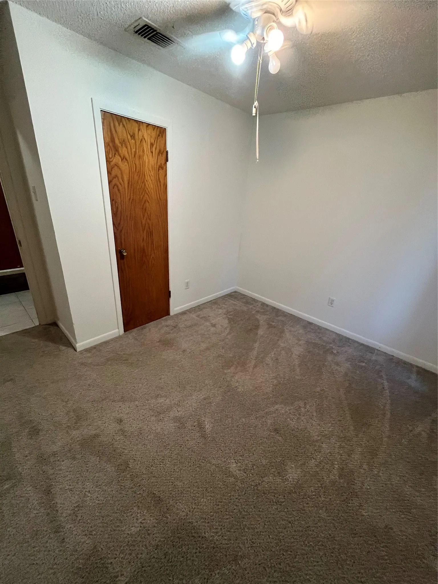 Single Family Residence For Sale in Rains County , 110 Circle Drive, Point, Texas 75472, 3 Bedroom, 2 Bathroom, 2 Garage spaces, 1,428 Sqft, built in 1970, mls#21295344, Real Estate Agent in Point, Homes For Sale in Rains county, Homes For Sale in Point, Realtor in Point Texas, Real Estate Brokerage Independent Realty Texas, Luminita Cordes Realtor