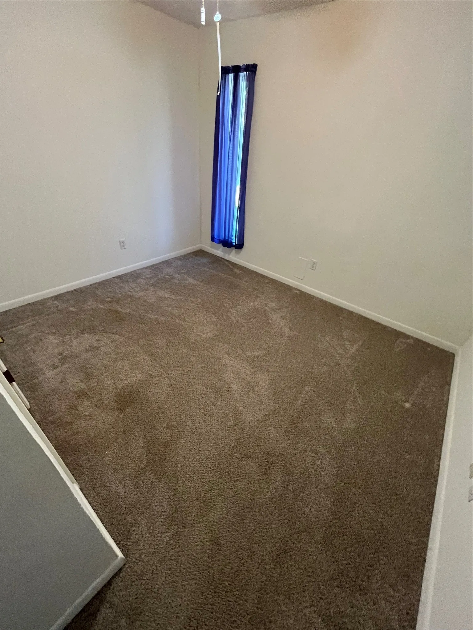 Single Family Residence For Sale in Rains County , 110 Circle Drive, Point, Texas 75472, 3 Bedroom, 2 Bathroom, 2 Garage spaces, 1,428 Sqft, built in 1970, mls#21295344, Real Estate Agent in Point, Homes For Sale in Rains county, Homes For Sale in Point, Realtor in Point Texas, Real Estate Brokerage Independent Realty Texas, Luminita Cordes Realtor