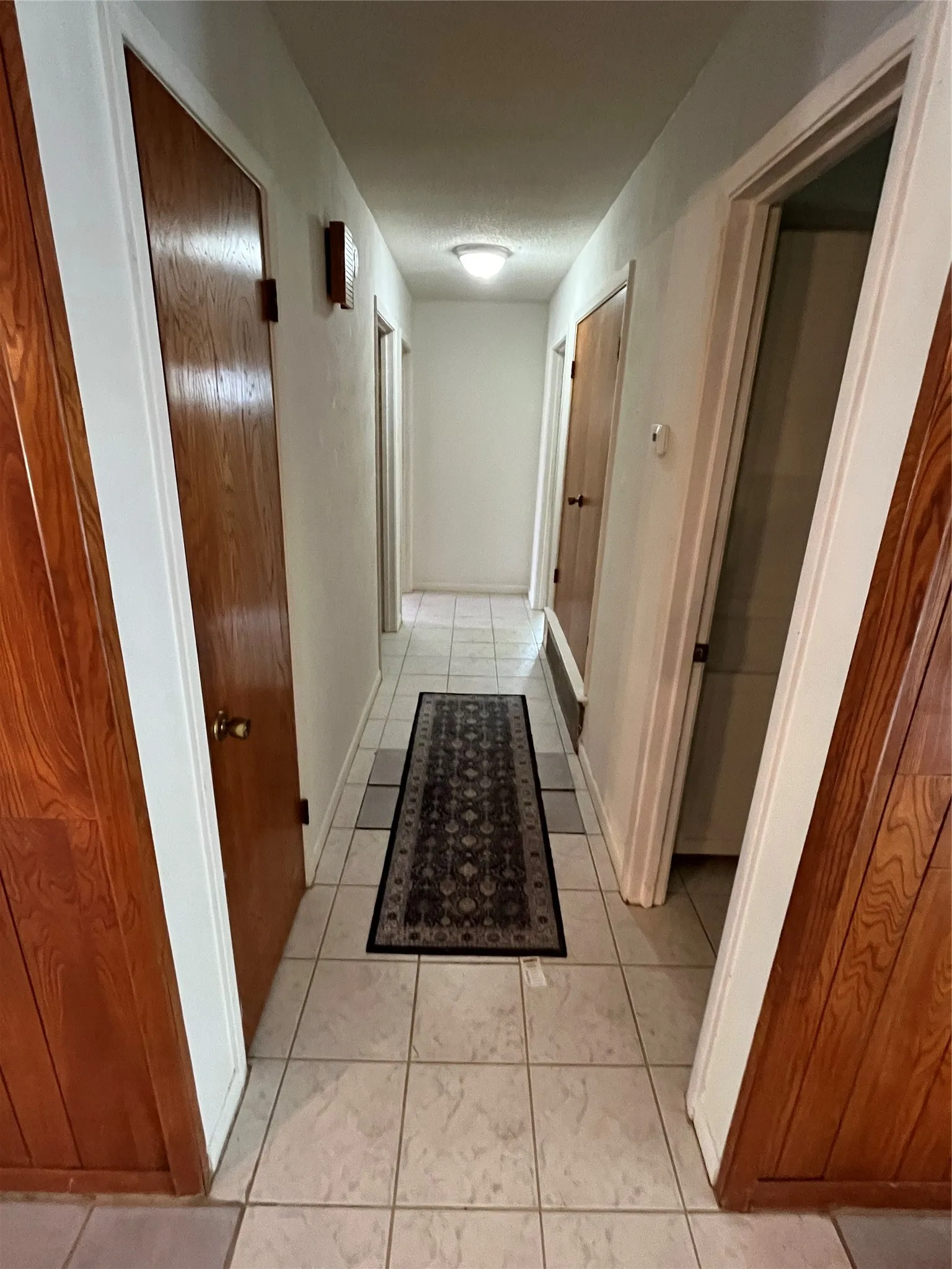 Single Family Residence For Sale in Rains County , 110 Circle Drive, Point, Texas 75472, 3 Bedroom, 2 Bathroom, 2 Garage spaces, 1,428 Sqft, built in 1970, mls#21295344, Real Estate Agent in Point, Homes For Sale in Rains county, Homes For Sale in Point, Realtor in Point Texas, Real Estate Brokerage Independent Realty Texas, Luminita Cordes Realtor