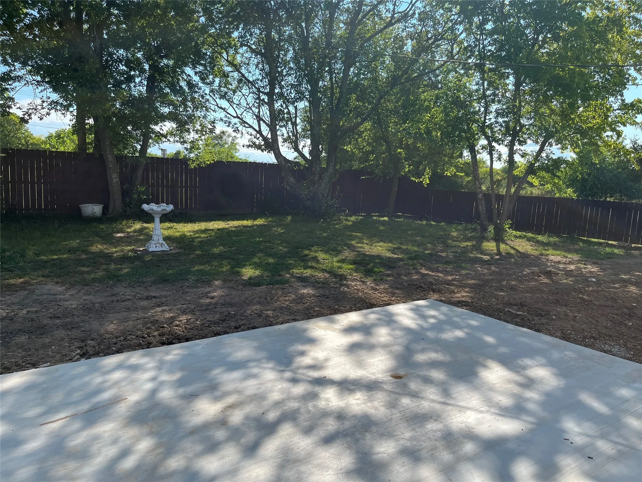 Single Family Residence For Sale in Rains County , 110 Circle Drive, Point, Texas 75472, 3 Bedroom, 2 Bathroom, 2 Garage spaces, 1,428 Sqft, built in 1970, mls#21295344, Real Estate Agent in Point, Homes For Sale in Rains county, Homes For Sale in Point, Realtor in Point Texas, Real Estate Brokerage Independent Realty Texas, Luminita Cordes Realtor