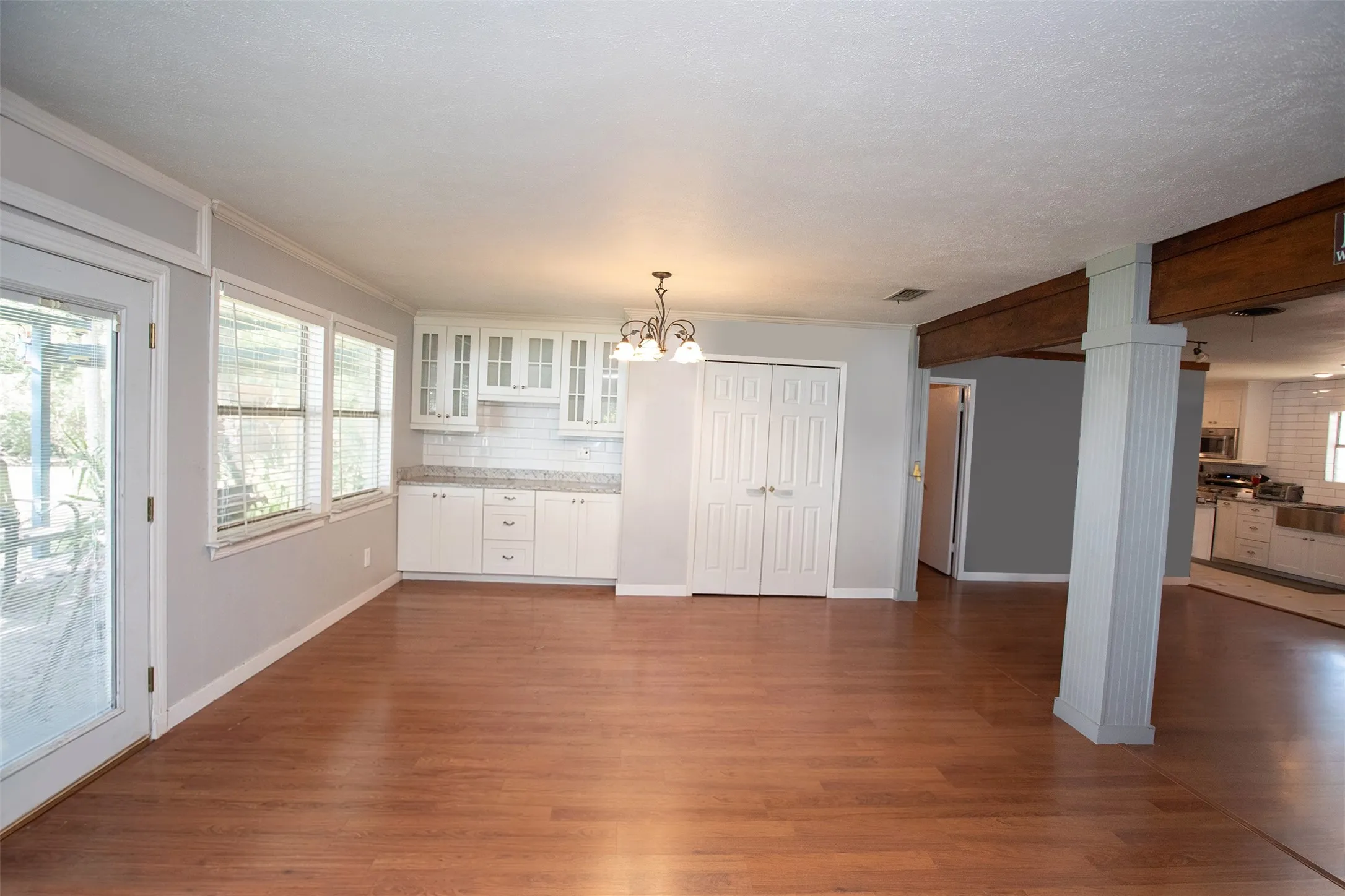 Single Family Residence For Sale in Young County , 1430 Point Road, Graham, Texas 76450, 2 Bedroom, 2 Bathroom, 1 Garage spaces, 2,257 Sqft, built in 1970, mls#21322807, Real Estate Agent in Graham, Homes For Sale in Young county, Homes For Sale in Graham, Realtor in Graham Texas, Real Estate Brokerage Independent Realty Texas, Luminita Cordes Realtor