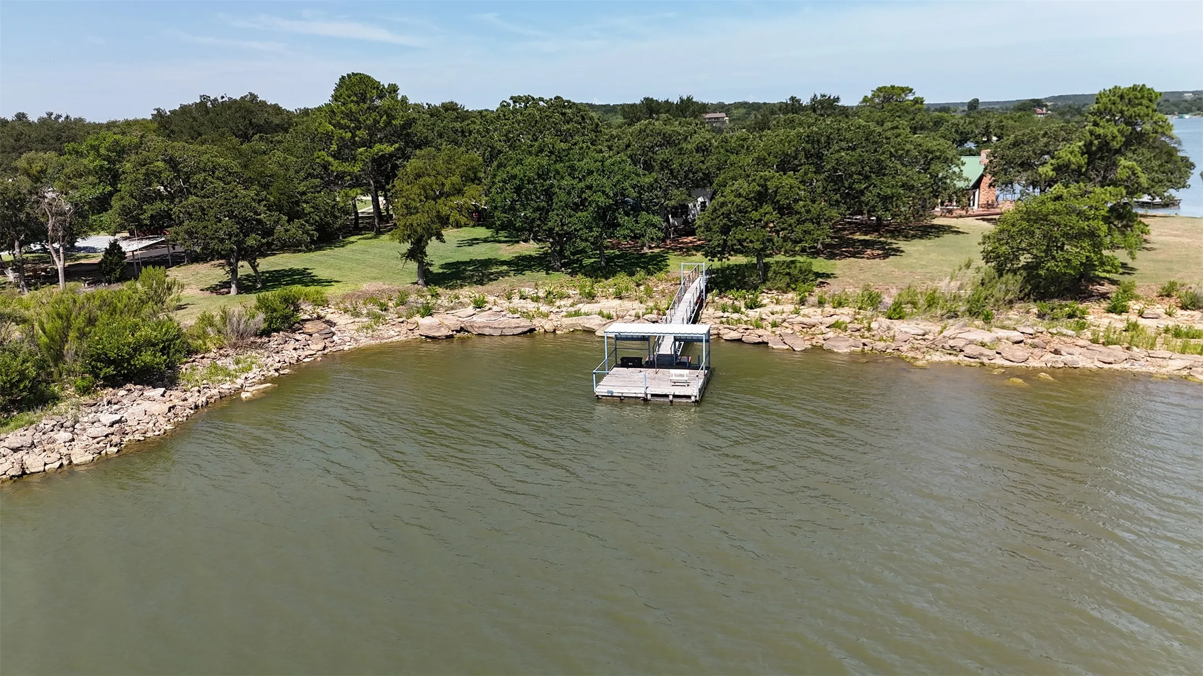 Single Family Residence For Sale in Young County , 1430 Point Road, Graham, Texas 76450, 2 Bedroom, 2 Bathroom, 1 Garage spaces, 2,257 Sqft, built in 1970, mls#21322807, Real Estate Agent in Graham, Homes For Sale in Young county, Homes For Sale in Graham, Realtor in Graham Texas, Real Estate Brokerage Independent Realty Texas, Luminita Cordes Realtor