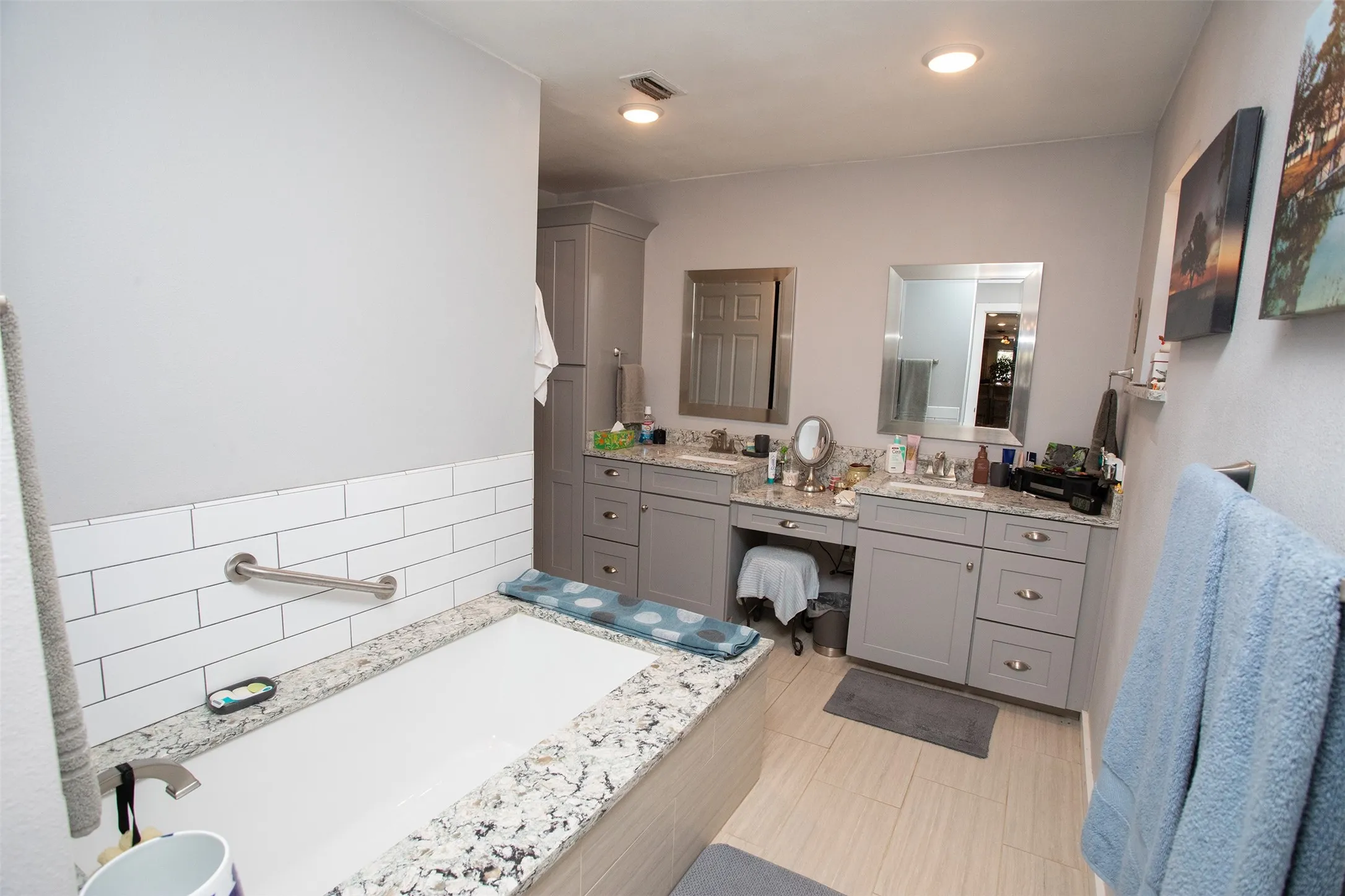 Single Family Residence For Sale in Young County , 1430 Point Road, Graham, Texas 76450, 2 Bedroom, 2 Bathroom, 1 Garage spaces, 2,257 Sqft, built in 1970, mls#21322807, Real Estate Agent in Graham, Homes For Sale in Young county, Homes For Sale in Graham, Realtor in Graham Texas, Real Estate Brokerage Independent Realty Texas, Luminita Cordes Realtor