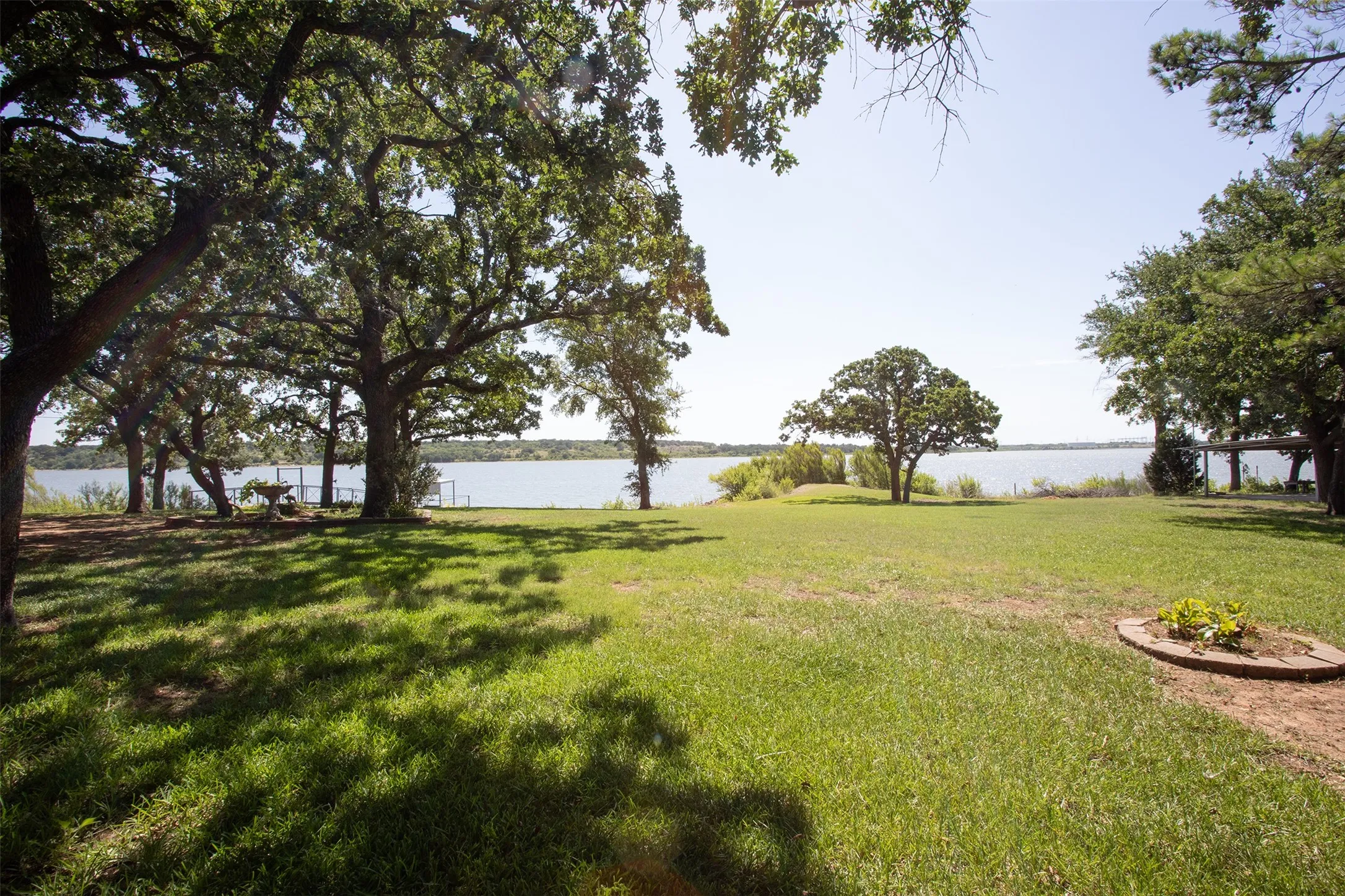 Single Family Residence For Sale in Young County , 1430 Point Road, Graham, Texas 76450, 2 Bedroom, 2 Bathroom, 1 Garage spaces, 2,257 Sqft, built in 1970, mls#21322807, Real Estate Agent in Graham, Homes For Sale in Young county, Homes For Sale in Graham, Realtor in Graham Texas, Real Estate Brokerage Independent Realty Texas, Luminita Cordes Realtor