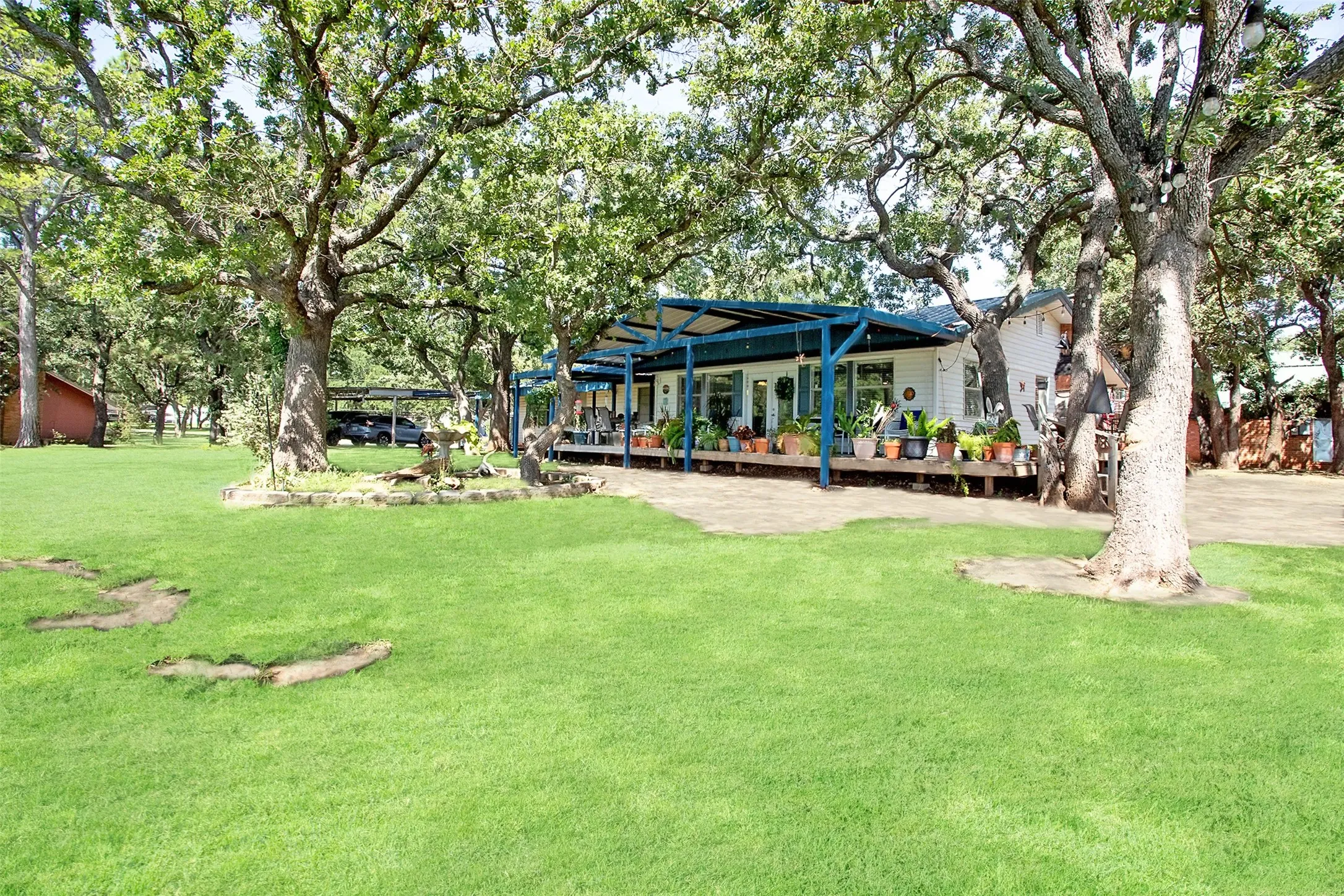 Single Family Residence For Sale in Young County , 1430 Point Road, Graham, Texas 76450, 2 Bedroom, 2 Bathroom, 1 Garage spaces, 2,257 Sqft, built in 1970, mls#21322807, Real Estate Agent in Graham, Homes For Sale in Young county, Homes For Sale in Graham, Realtor in Graham Texas, Real Estate Brokerage Independent Realty Texas, Luminita Cordes Realtor