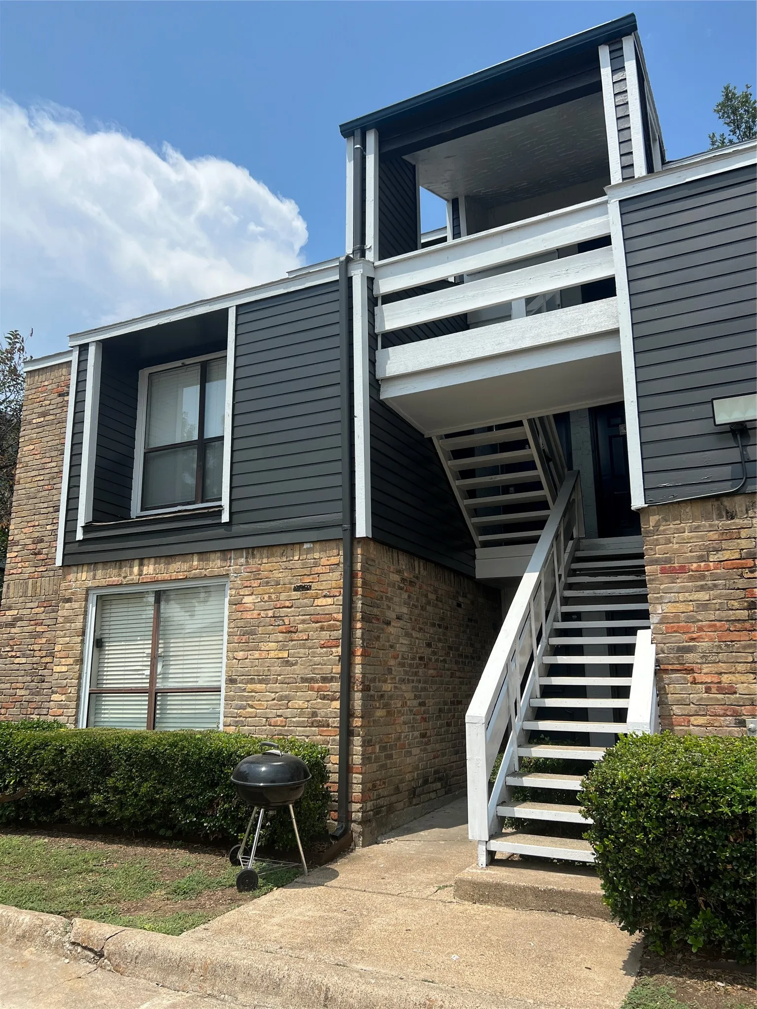 Condominium For Rent in Dallas County , 5840 Spring Valley Road 902, Dallas, Texas 75254, 2 Bedroom, 2 Bathroom, Garage spaces, 1,116 Sqft, built in 1981, mls#21325494, Real Estate Agent in Dallas, Homes For Rent in Dallas county, Homes For Rent in Dallas, Realtor in Dallas Texas, Real Estate Brokerage Independent Realty Texas, Luminita Cordes Realtor
