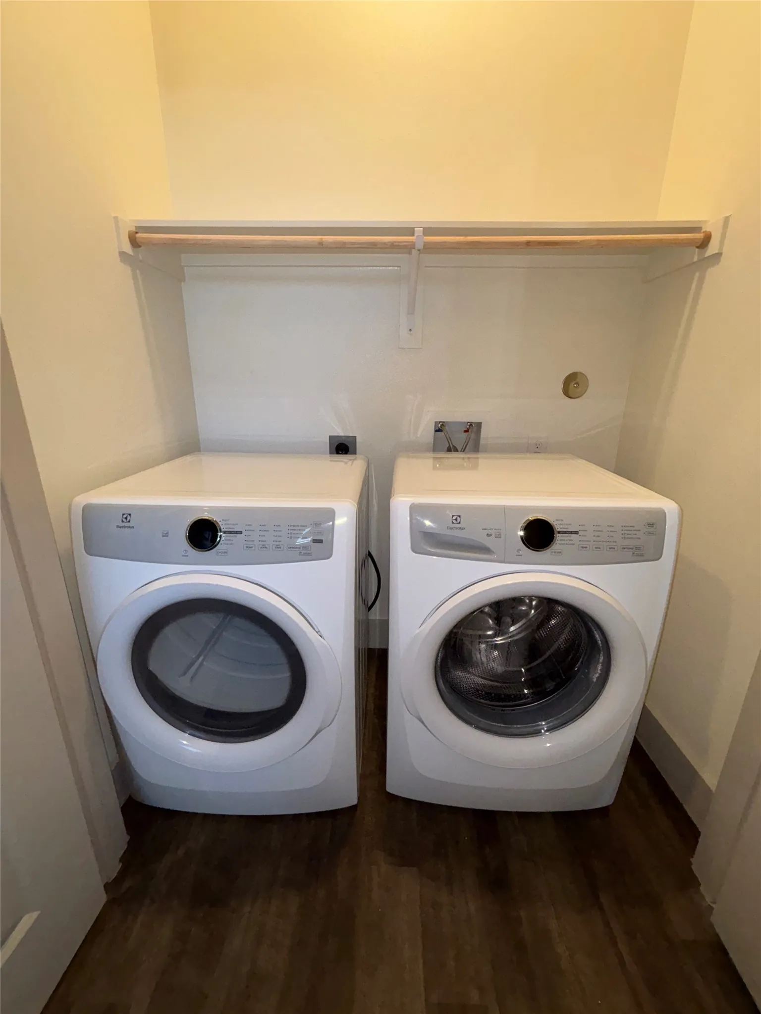 Single Family Residence For Rent in Denton County , 2036 Oak Grove 137B, Aubrey, Texas 76227, 1 Bedroom, 1 Bathroom, Garage spaces, 766 Sqft, built in 2025, mls#21325507, Real Estate Agent in Aubrey, Homes For Rent in Denton county, Homes For Rent in Aubrey, Realtor in Aubrey Texas, Real Estate Brokerage Independent Realty Texas, Luminita Cordes Realtor