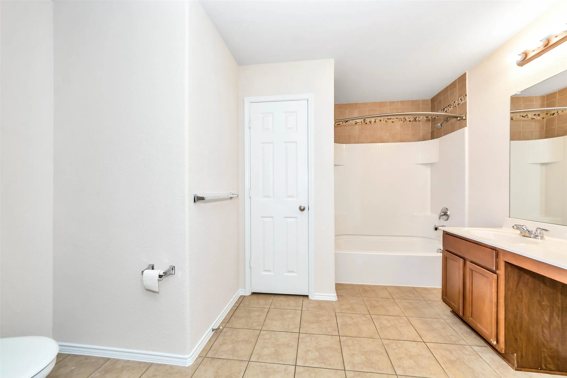 Single Family Residence For Rent in Tarrant County , 12644 Harvest Grove Drive, Fort Worth, Texas 76244, 4 Bedroom, 2 Bathroom, 2 Garage spaces, 2,105 Sqft, built in 2008, mls#21325506, Real Estate Agent in Fort Worth, Homes For Rent in Tarrant county, Homes For Rent in Fort Worth, Realtor in Fort Worth Texas, Real Estate Brokerage Independent Realty Texas, Luminita Cordes Realtor