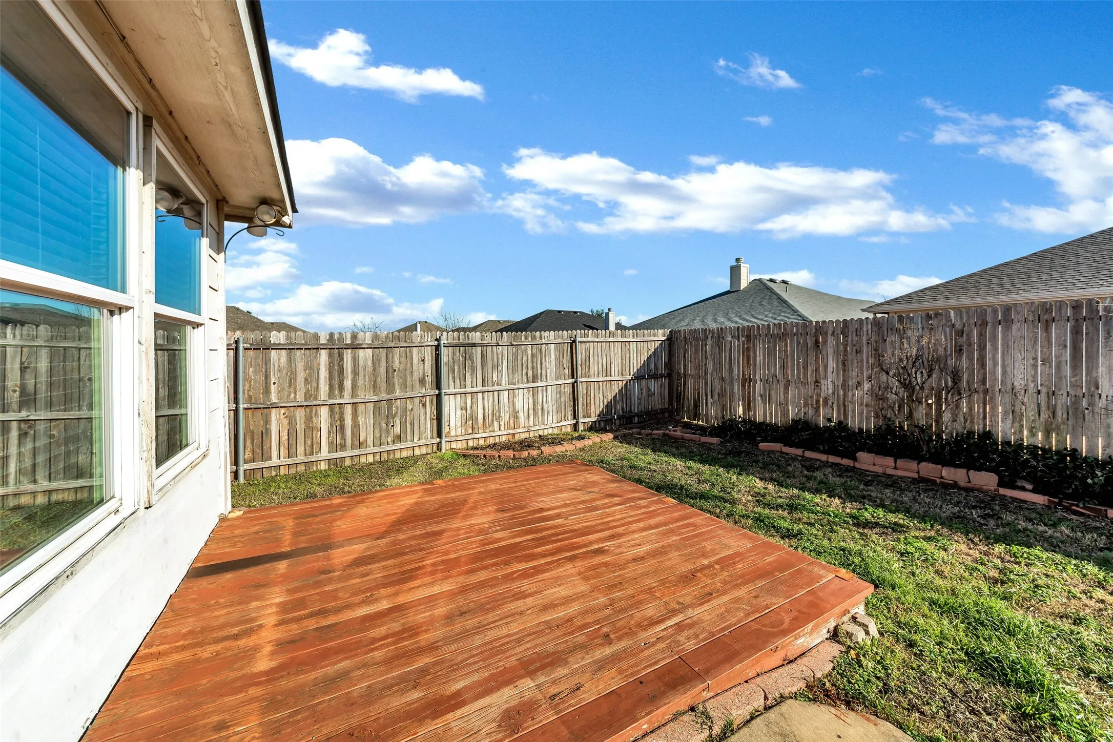 Single Family Residence For Rent in Tarrant County , 12644 Harvest Grove Drive, Fort Worth, Texas 76244, 4 Bedroom, 2 Bathroom, 2 Garage spaces, 2,105 Sqft, built in 2008, mls#21325506, Real Estate Agent in Fort Worth, Homes For Rent in Tarrant county, Homes For Rent in Fort Worth, Realtor in Fort Worth Texas, Real Estate Brokerage Independent Realty Texas, Luminita Cordes Realtor