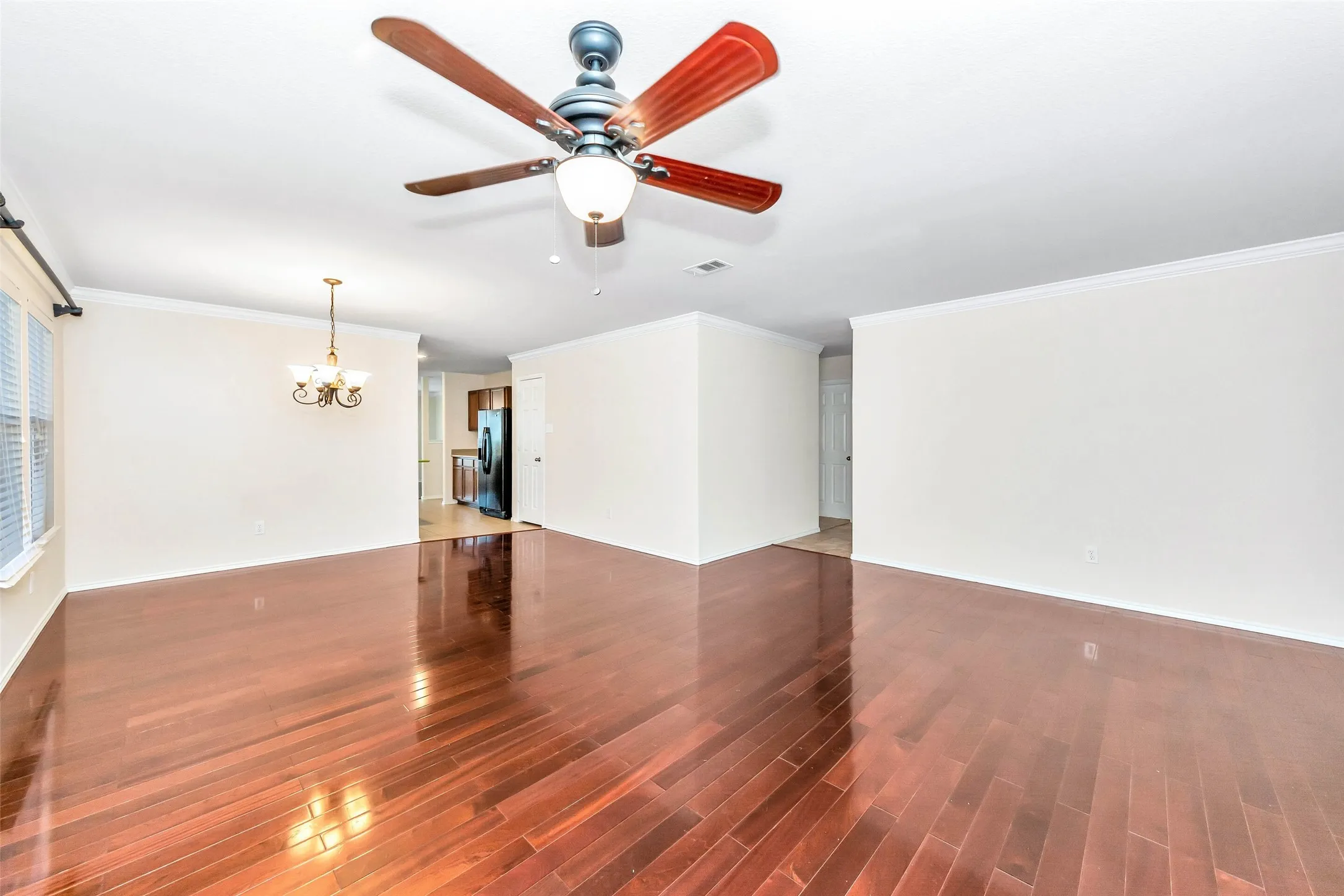 Single Family Residence For Rent in Tarrant County , 12644 Harvest Grove Drive, Fort Worth, Texas 76244, 4 Bedroom, 2 Bathroom, 2 Garage spaces, 2,105 Sqft, built in 2008, mls#21325506, Real Estate Agent in Fort Worth, Homes For Rent in Tarrant county, Homes For Rent in Fort Worth, Realtor in Fort Worth Texas, Real Estate Brokerage Independent Realty Texas, Luminita Cordes Realtor