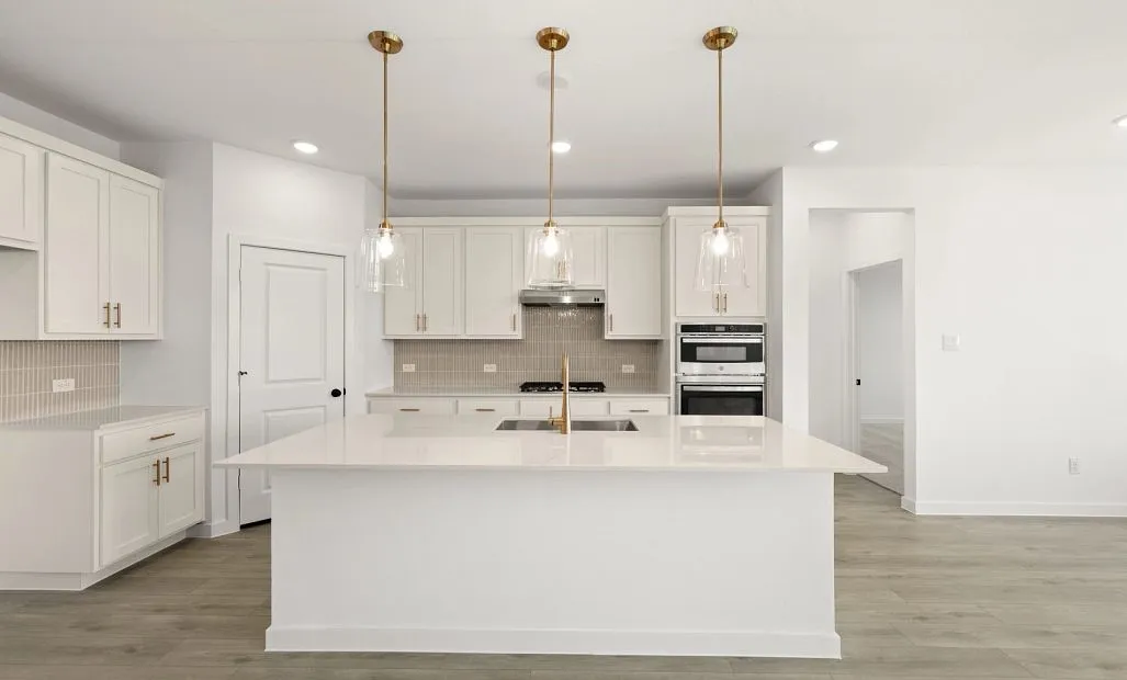 12_Kitchen featuring the Serene Collection