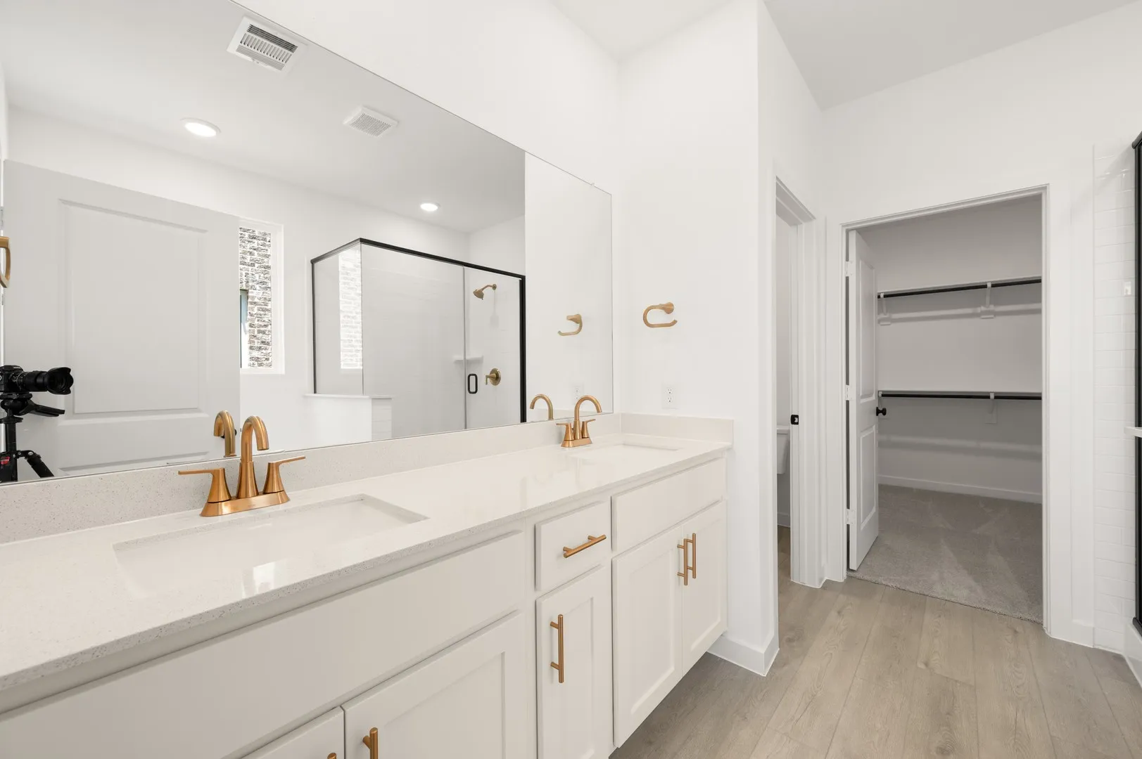 23_664 Tyronza-pRIMARY sUITE-4