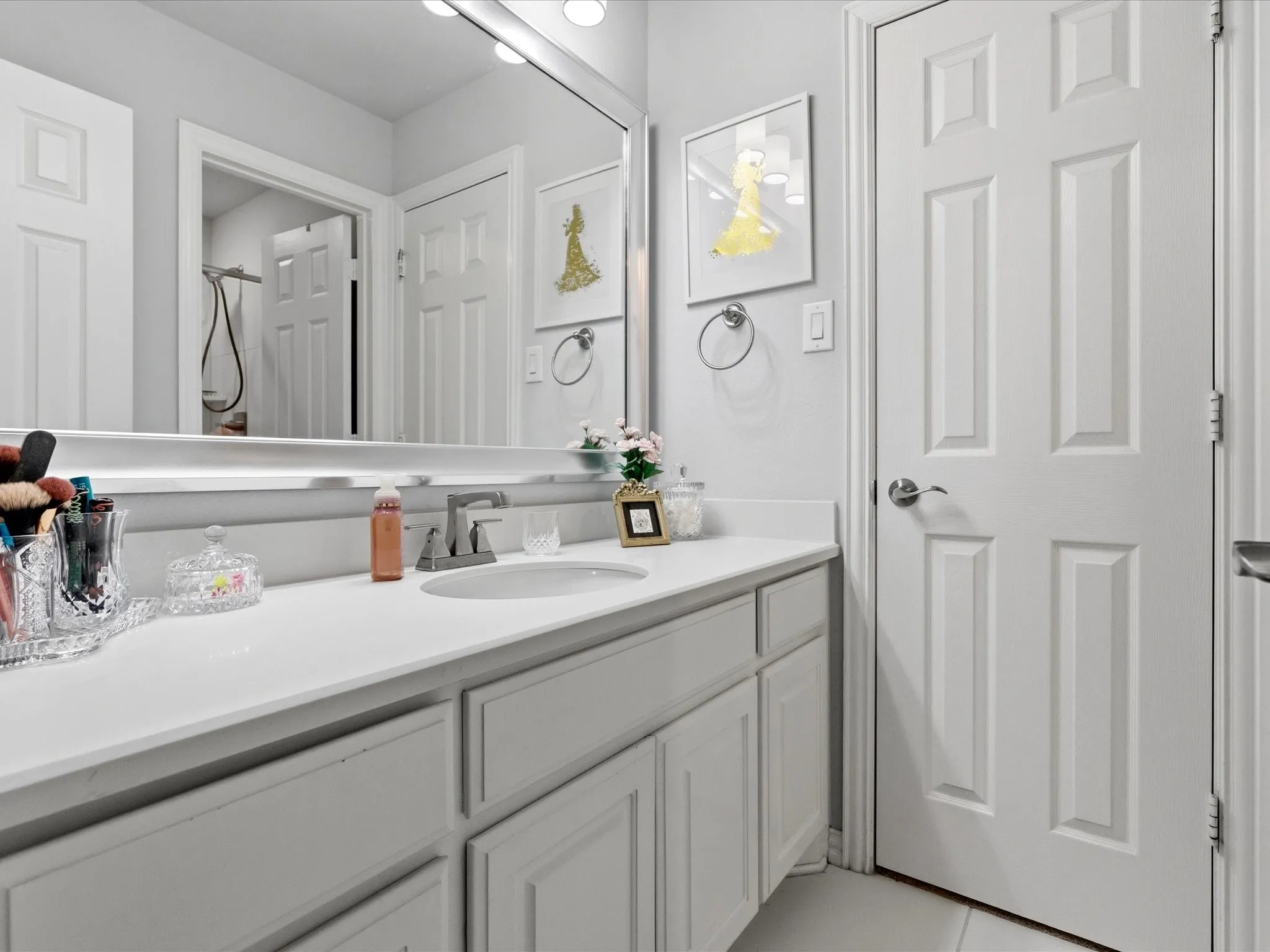 Bathroom that can be accessed from secondary bedroom (3) and craft room (2)