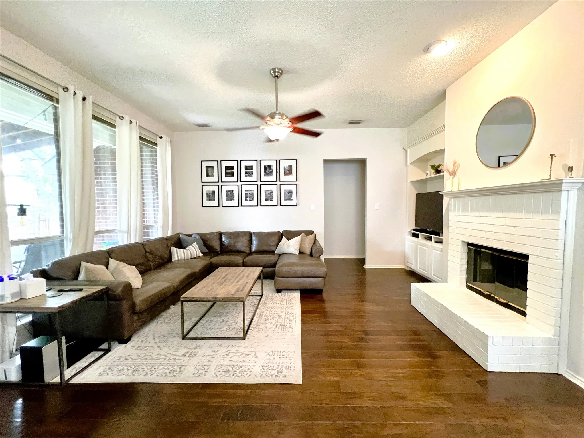 Single Family Residence For Rent in Collin County , 11413 Huntington Road, Frisco, Texas 75035, 4 Bedroom, 2 Bathroom, 2 Garage spaces, 1,860 Sqft, built in 1995, mls#21325545, Real Estate Agent in Frisco, Homes For Rent in Collin county, Homes For Rent in Frisco, Realtor in Frisco Texas, Real Estate Brokerage Independent Realty Texas, Luminita Cordes Realtor