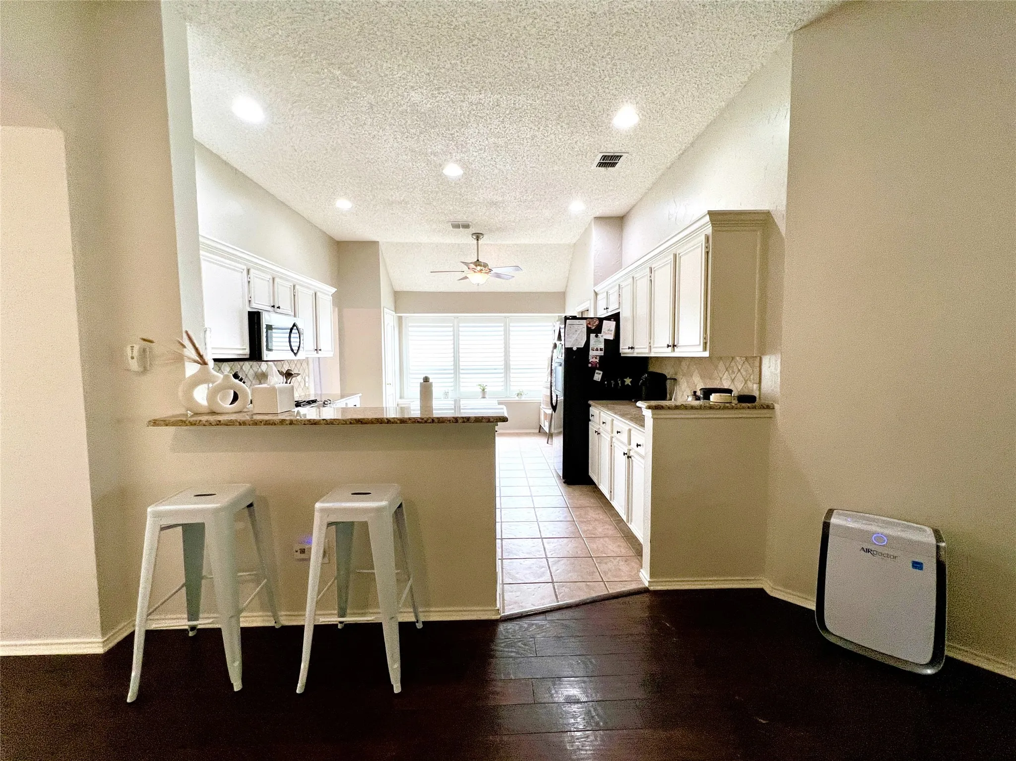 Single Family Residence For Rent in Collin County , 11413 Huntington Road, Frisco, Texas 75035, 4 Bedroom, 2 Bathroom, 2 Garage spaces, 1,860 Sqft, built in 1995, mls#21325545, Real Estate Agent in Frisco, Homes For Rent in Collin county, Homes For Rent in Frisco, Realtor in Frisco Texas, Real Estate Brokerage Independent Realty Texas, Luminita Cordes Realtor