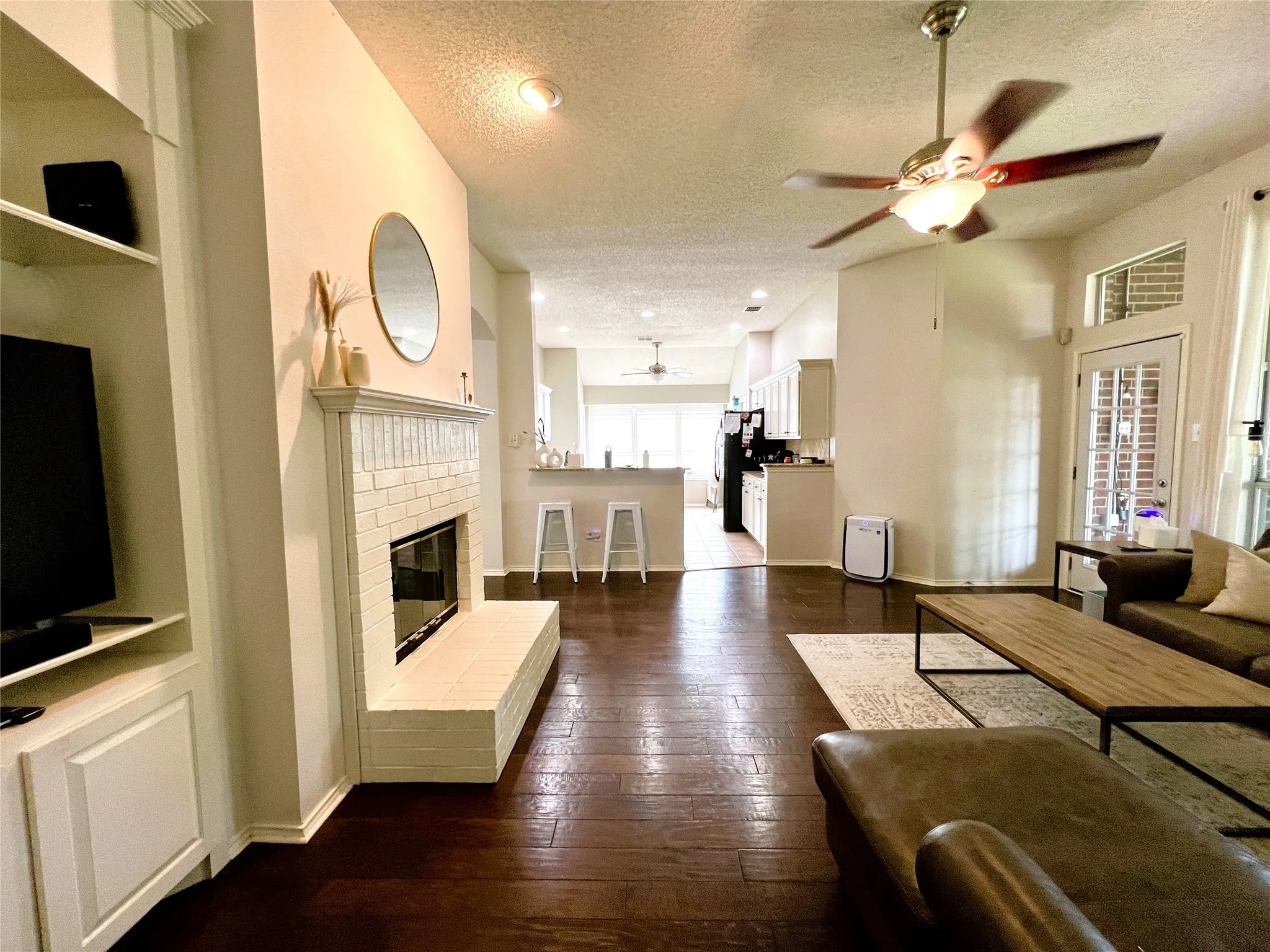 Single Family Residence For Rent in Collin County , 11413 Huntington Road, Frisco, Texas 75035, 4 Bedroom, 2 Bathroom, 2 Garage spaces, 1,860 Sqft, built in 1995, mls#21325545, Real Estate Agent in Frisco, Homes For Rent in Collin county, Homes For Rent in Frisco, Realtor in Frisco Texas, Real Estate Brokerage Independent Realty Texas, Luminita Cordes Realtor