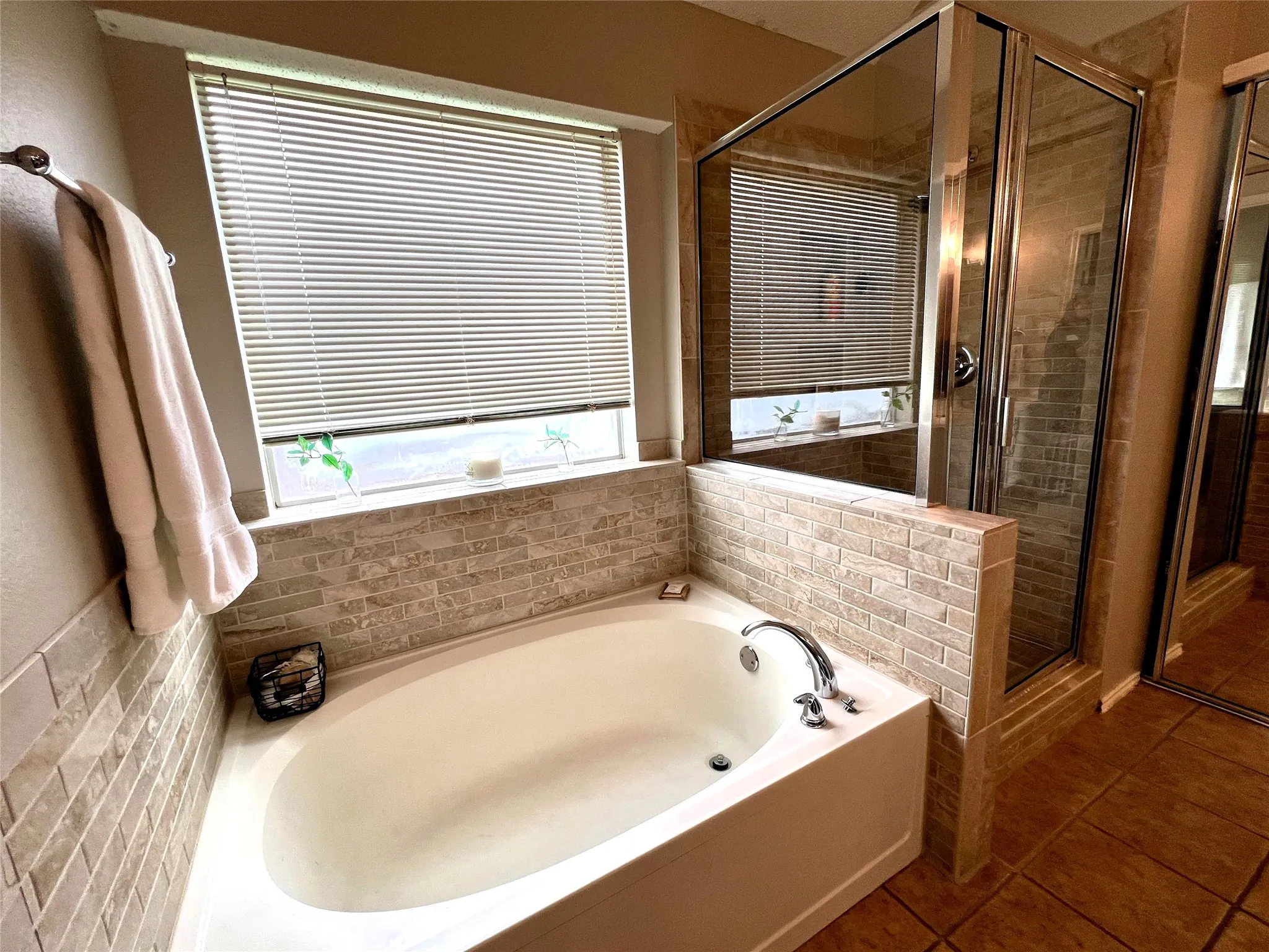 Single Family Residence For Rent in Collin County , 11413 Huntington Road, Frisco, Texas 75035, 4 Bedroom, 2 Bathroom, 2 Garage spaces, 1,860 Sqft, built in 1995, mls#21325545, Real Estate Agent in Frisco, Homes For Rent in Collin county, Homes For Rent in Frisco, Realtor in Frisco Texas, Real Estate Brokerage Independent Realty Texas, Luminita Cordes Realtor