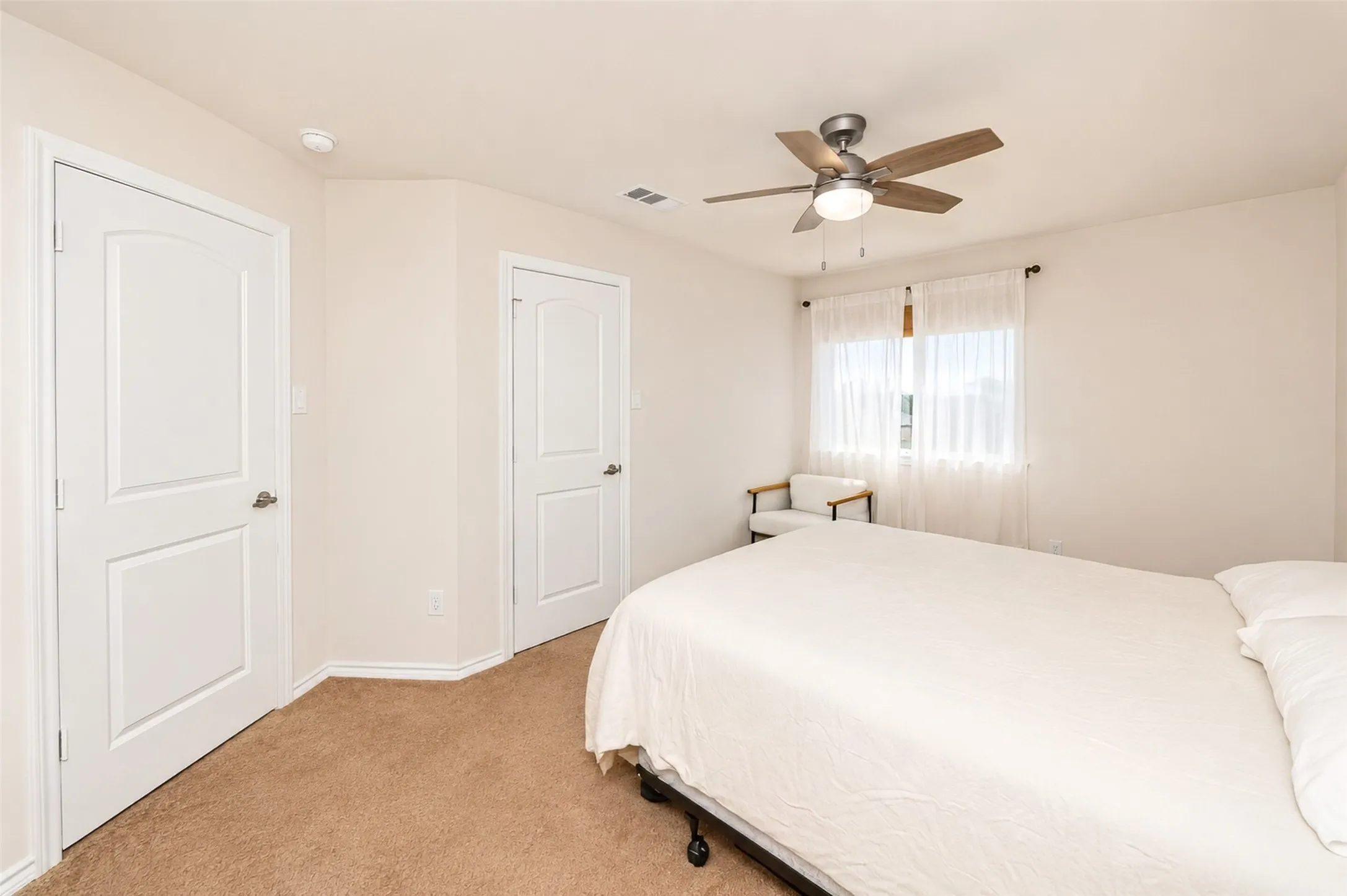 Single Family Residence For Sale in Dallas County , 256 Natalie Drive, Grand Prairie, Texas 75051, 4 Bedroom, 3 Bathroom, 2 Garage spaces, 2,408 Sqft, built in 2022, mls#21311808, Real Estate Agent in Grand Prairie, Homes For Sale in Dallas county, Homes For Sale in Grand Prairie, Realtor in Grand Prairie Texas, Real Estate Brokerage Independent Realty Texas, Luminita Cordes Realtor