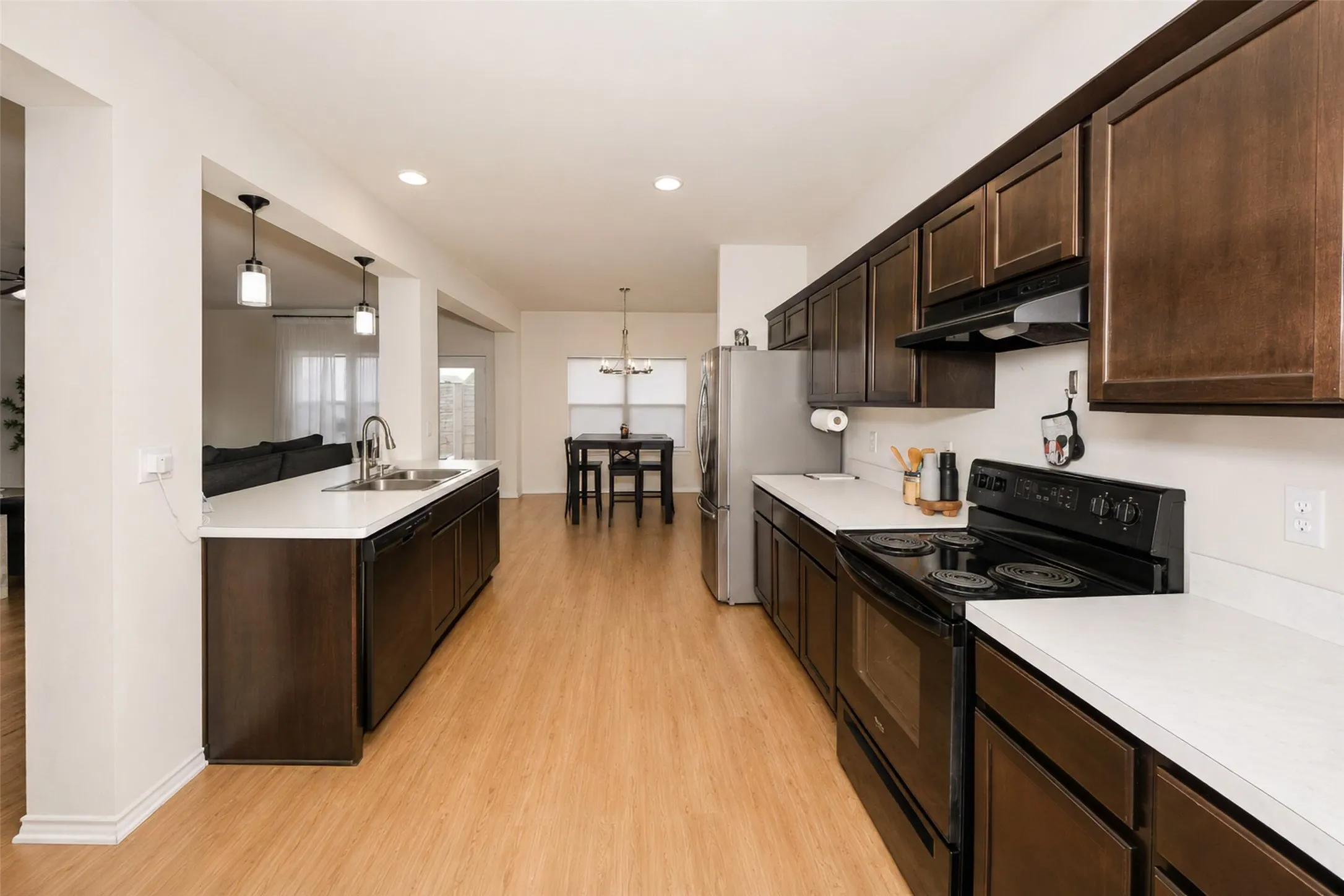 Single Family Residence For Sale in Dallas County , 256 Natalie Drive, Grand Prairie, Texas 75051, 4 Bedroom, 3 Bathroom, 2 Garage spaces, 2,408 Sqft, built in 2022, mls#21311808, Real Estate Agent in Grand Prairie, Homes For Sale in Dallas county, Homes For Sale in Grand Prairie, Realtor in Grand Prairie Texas, Real Estate Brokerage Independent Realty Texas, Luminita Cordes Realtor